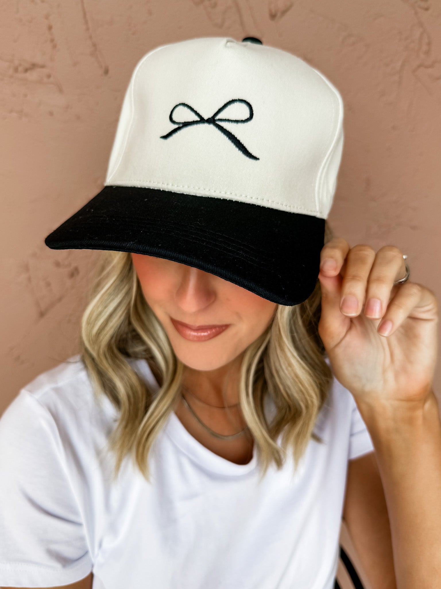 Flirty Bow Two Tone Hat-Black
