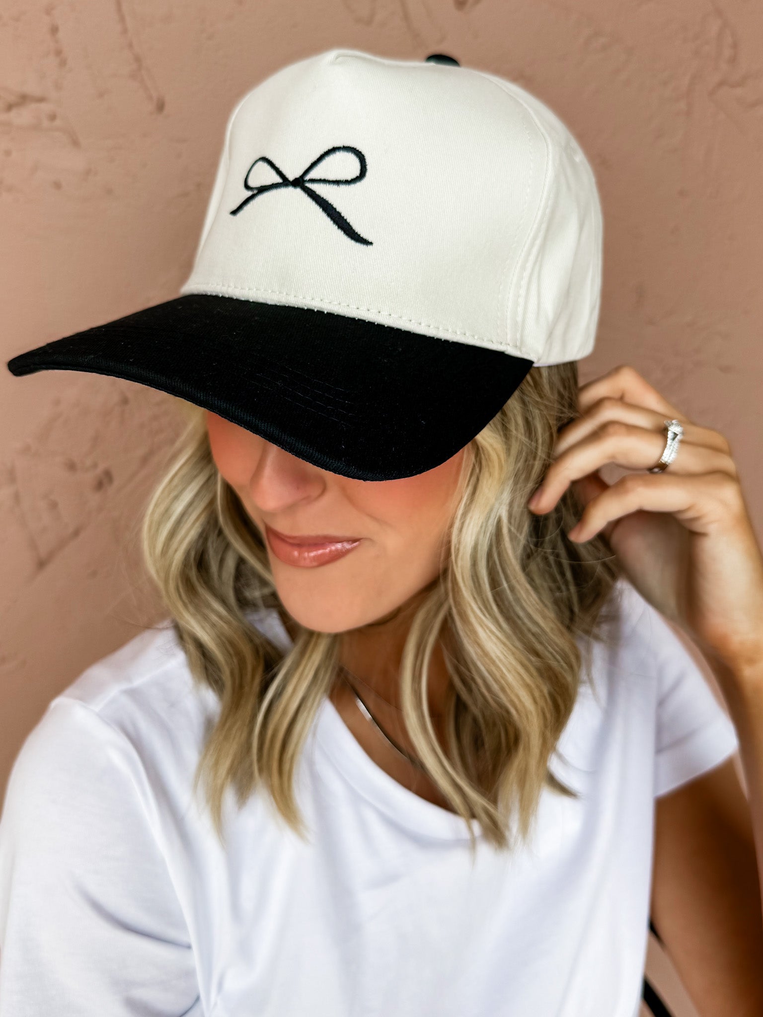 Flirty Bow Two Tone Hat-Black