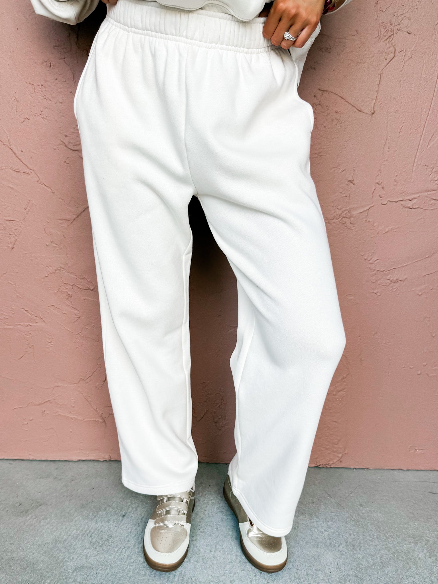 Off-Duty Fleece Sweatpants-Ivory