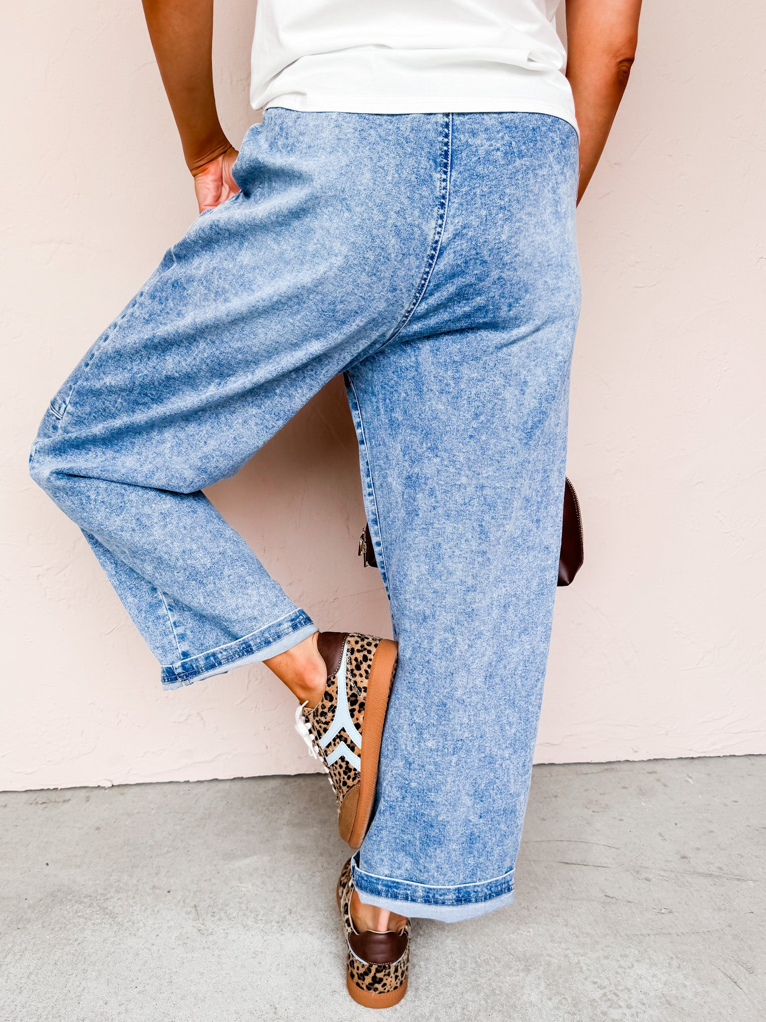 Bakersfield Elastic Band Slouchy Cropped Barrel Jeans