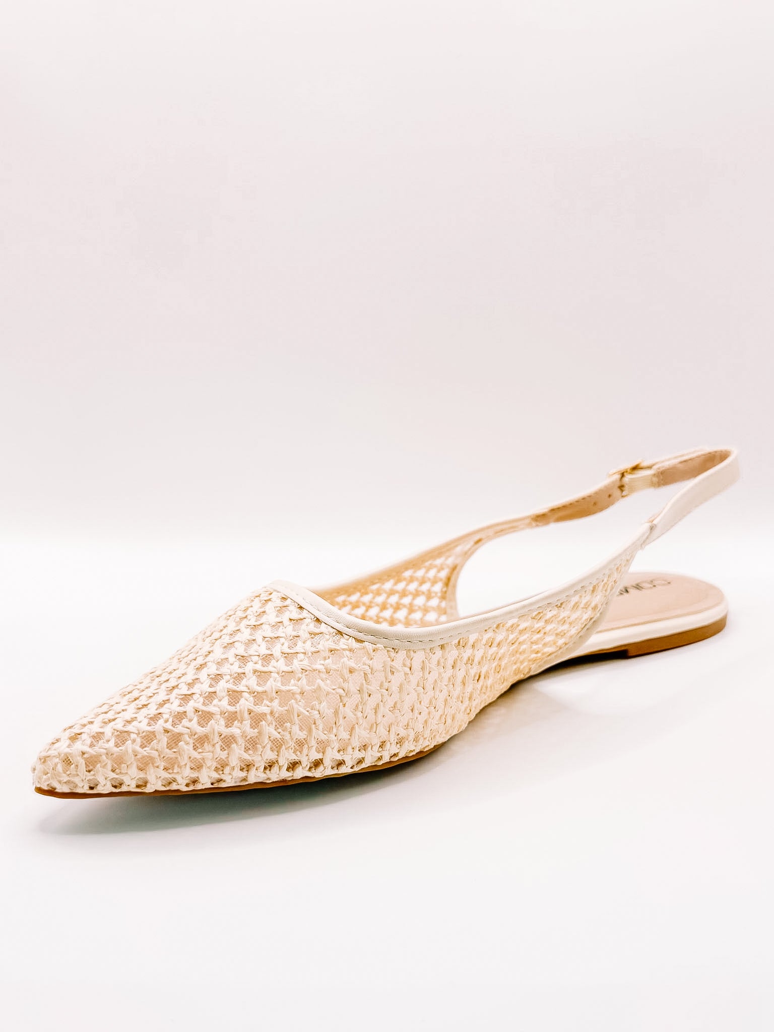 Celie Woven Flat