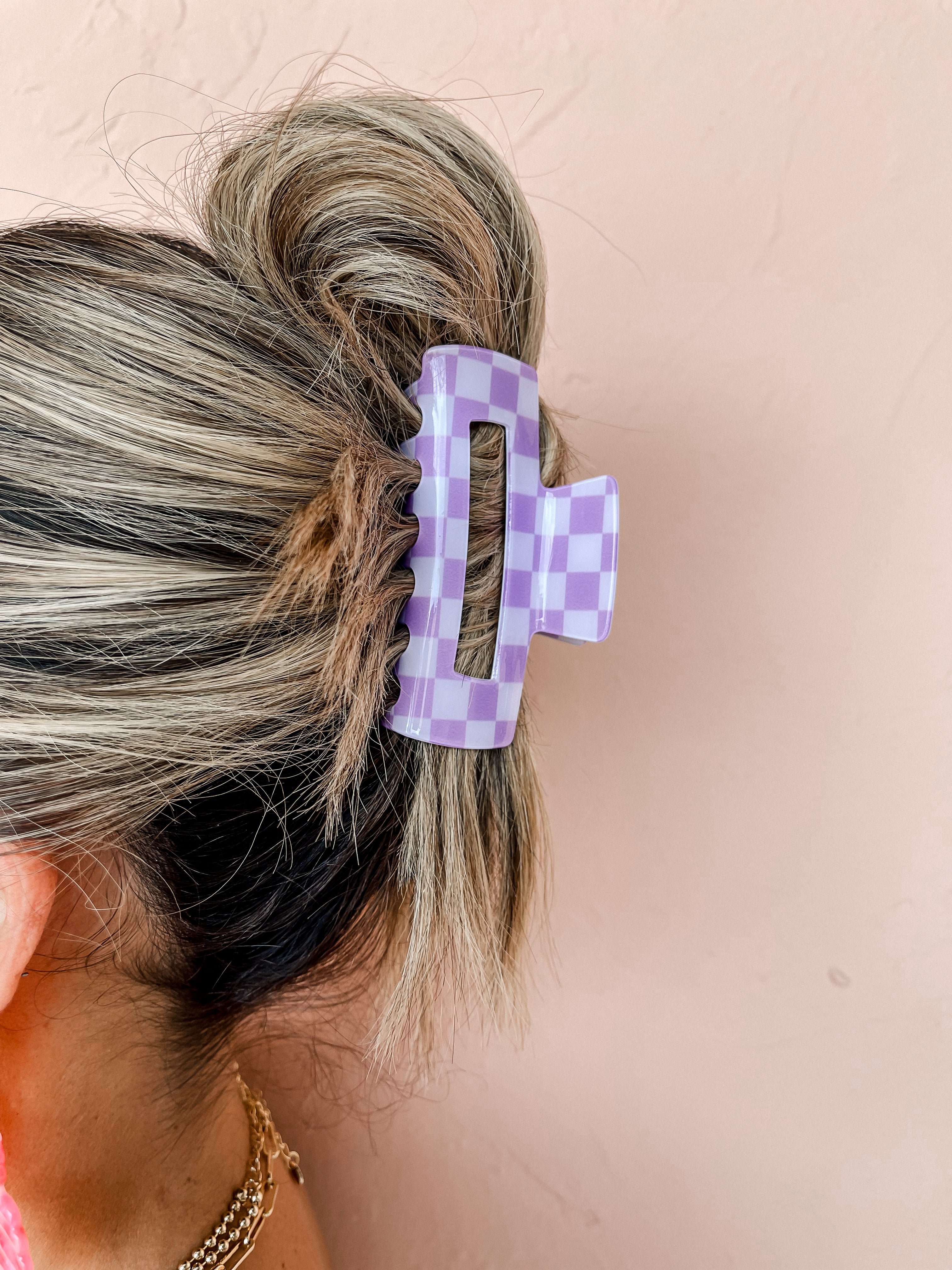 Checking On You Hair Claw Clip-Lavender