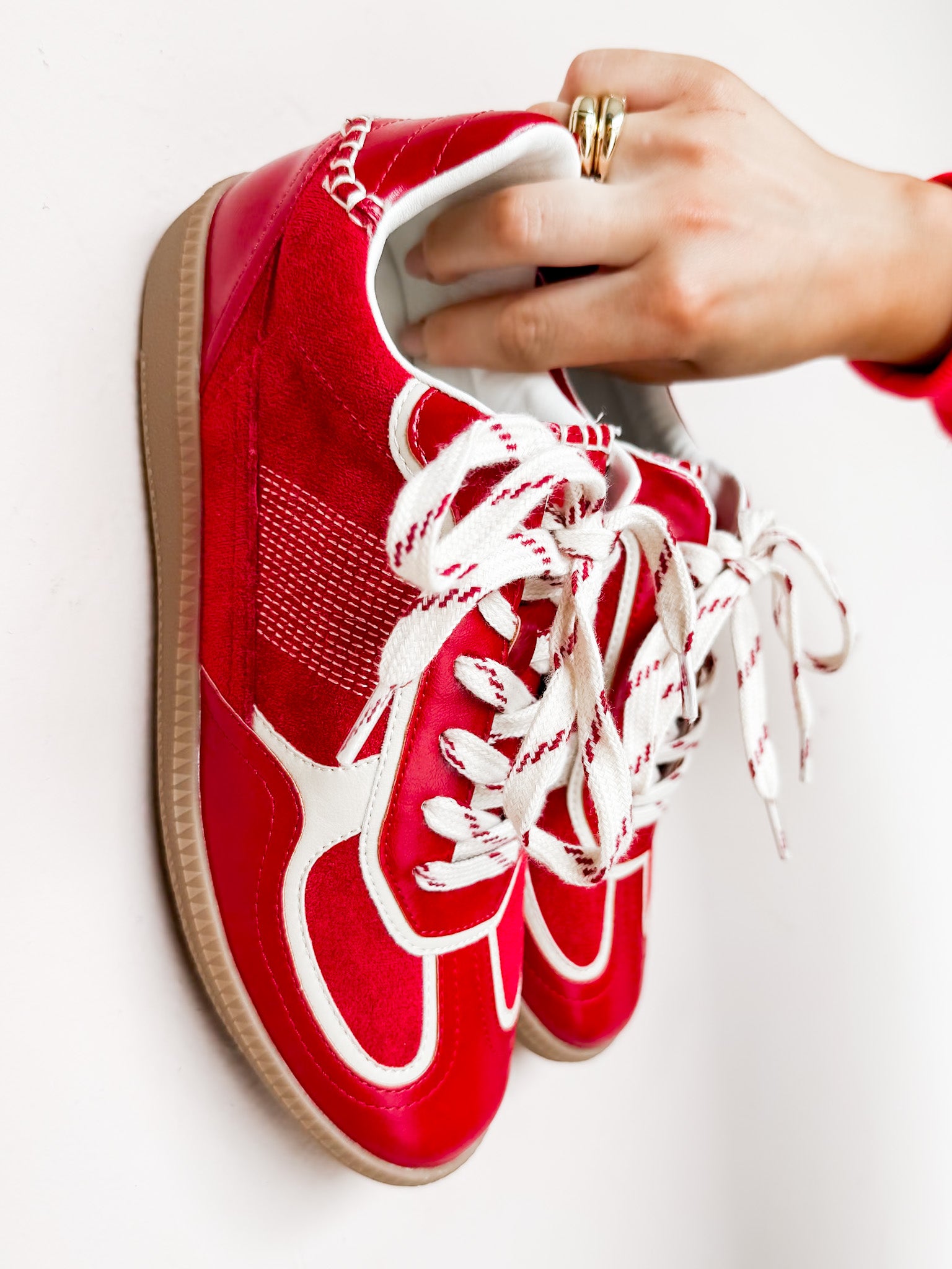 Dalia Low Top Sneakers-Cherry