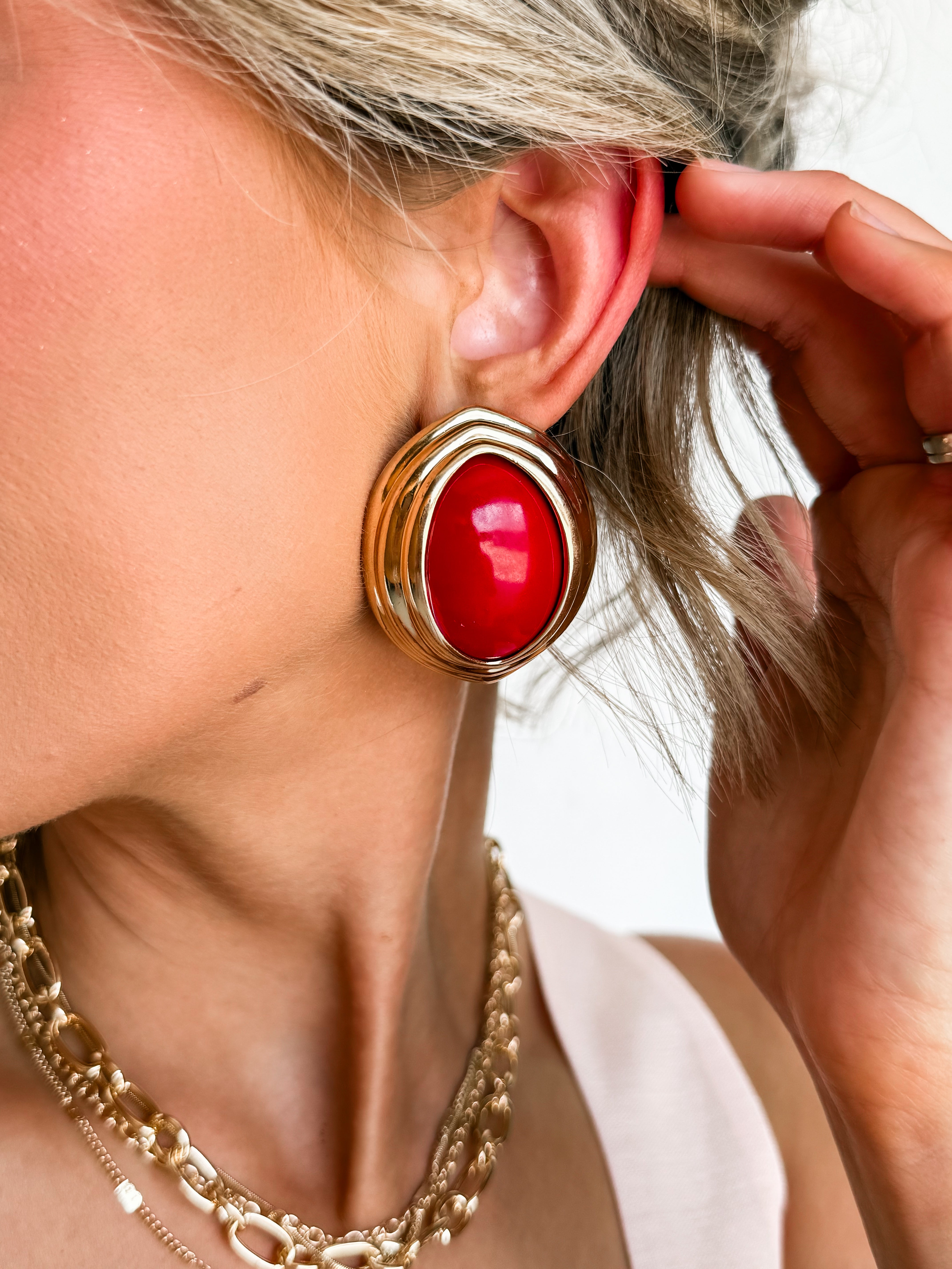 Dilaney Oval Stud Earrings-Red