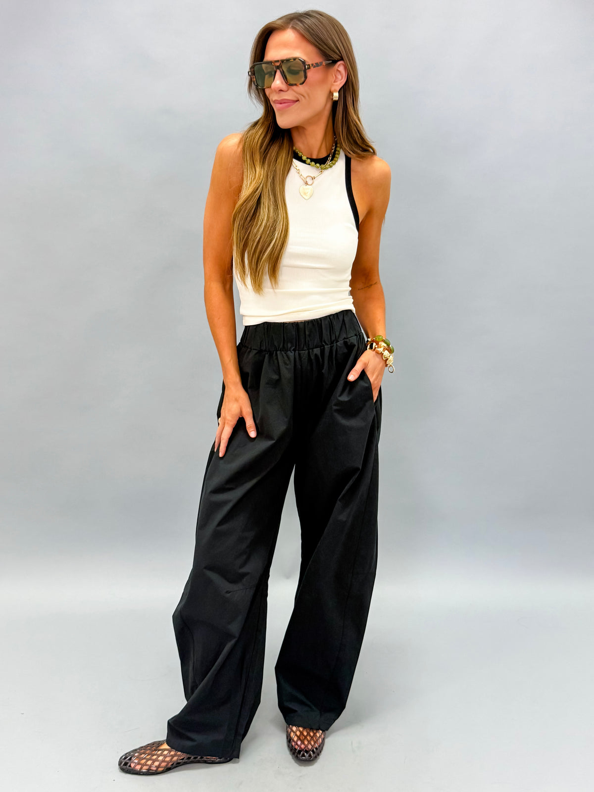 Emma Barrel Leg Pants-Black