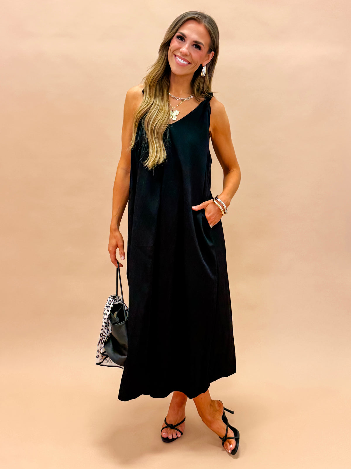 Gabby Shoulder Twisted Dress-Black