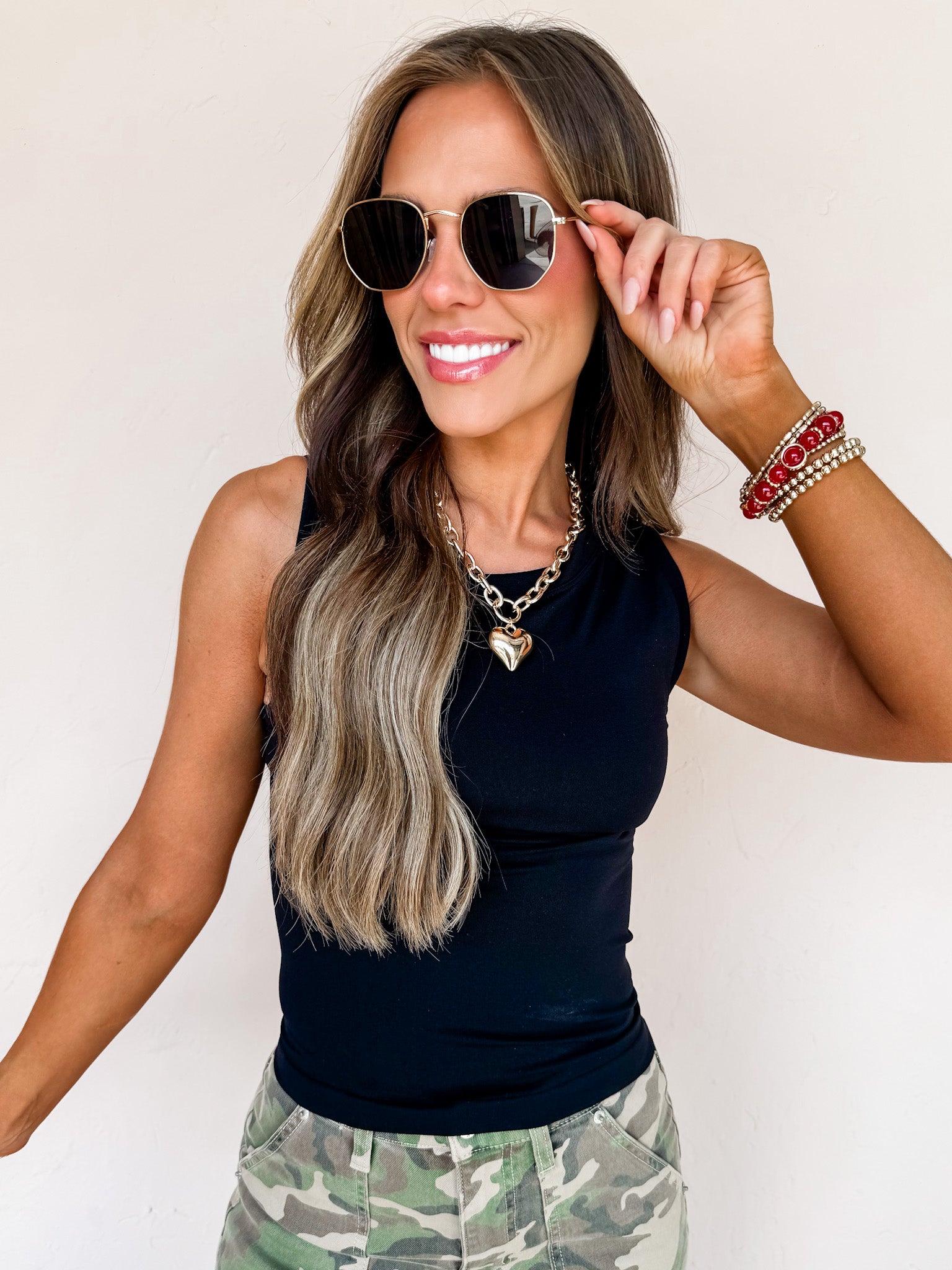 Simply Luxe Seamless Sleeveless Top-Black