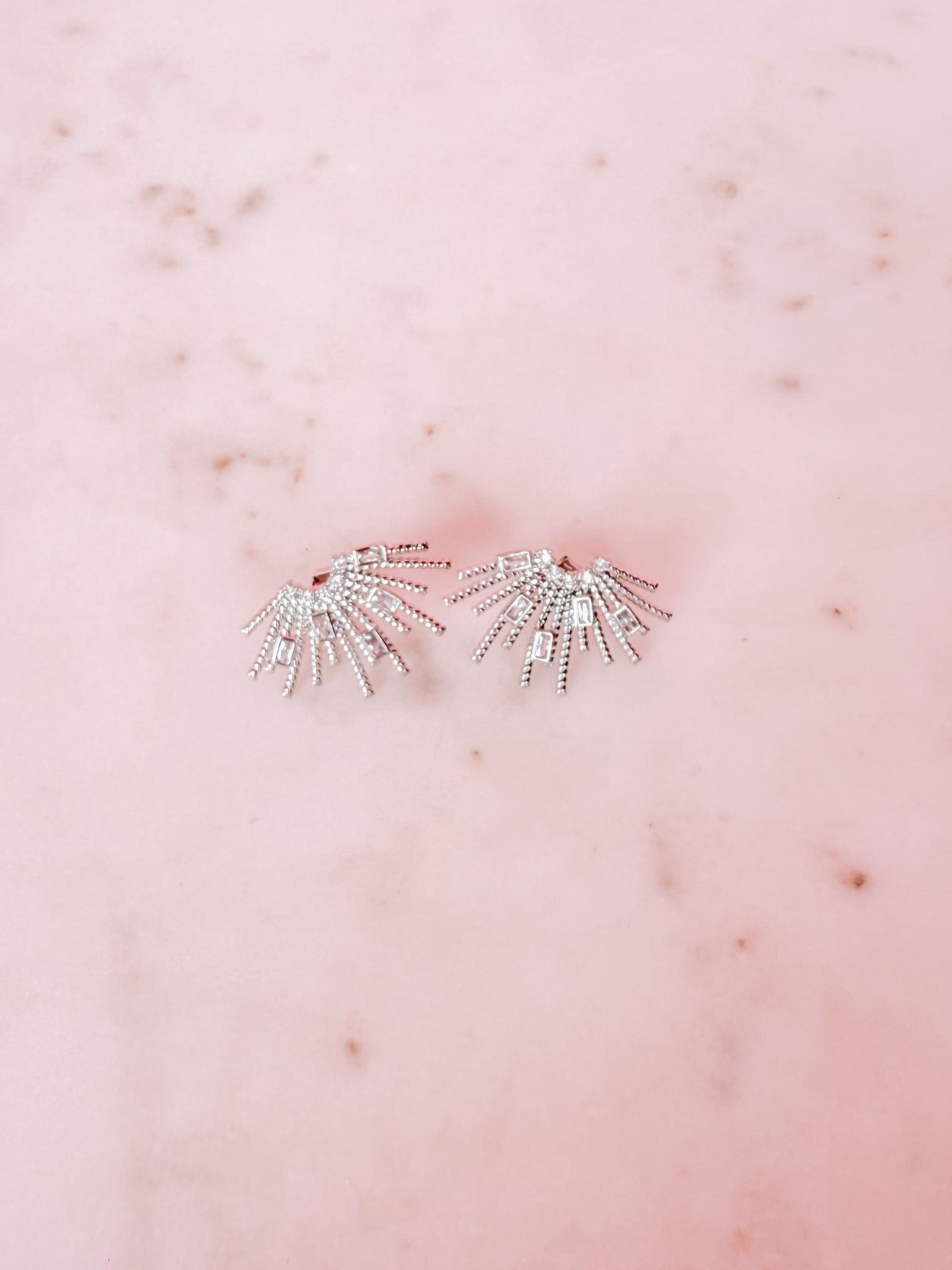 The Halo Arc Earring-Silver