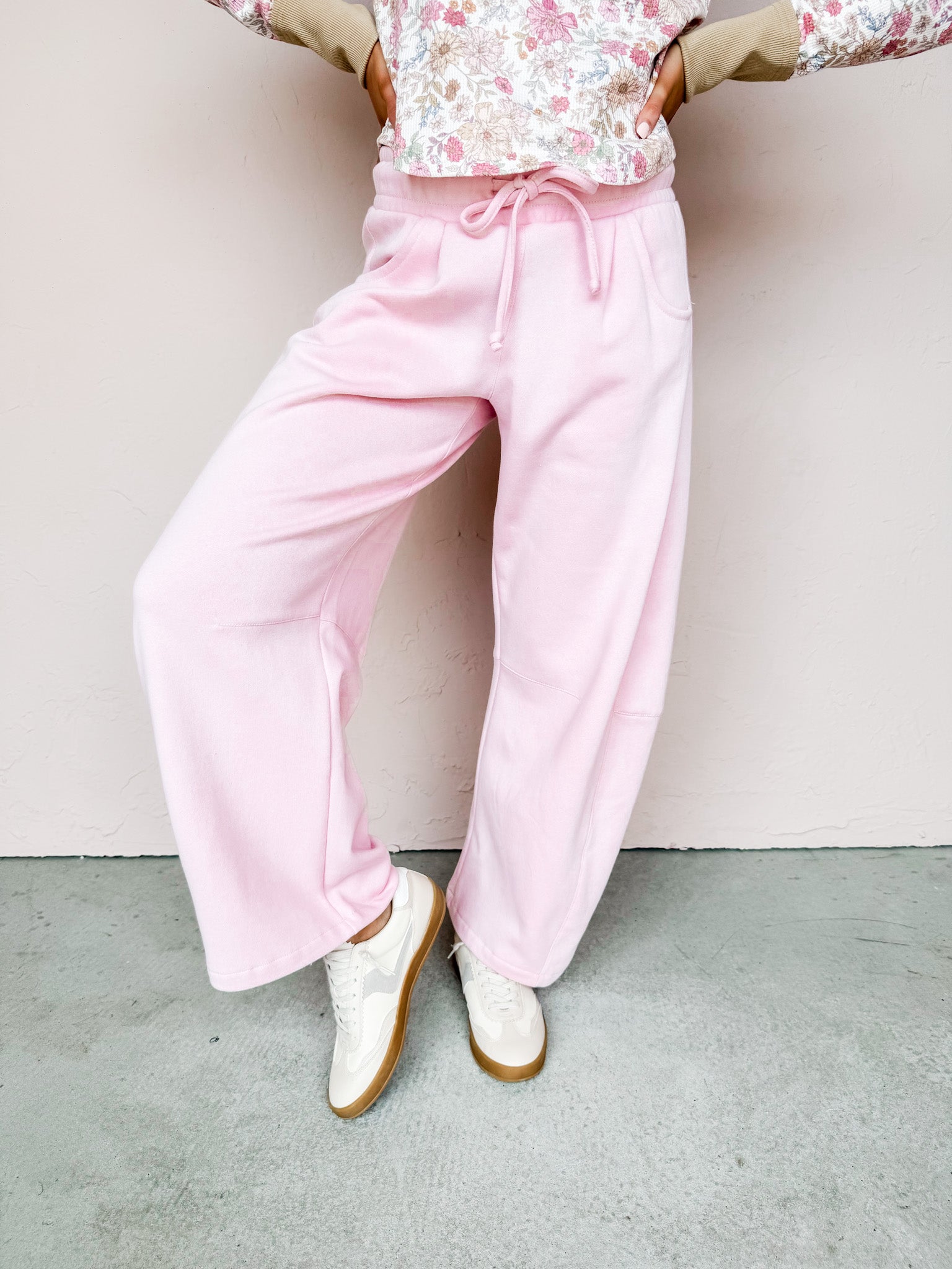 The Johnson Barrel Leg Sweatpants-Pink