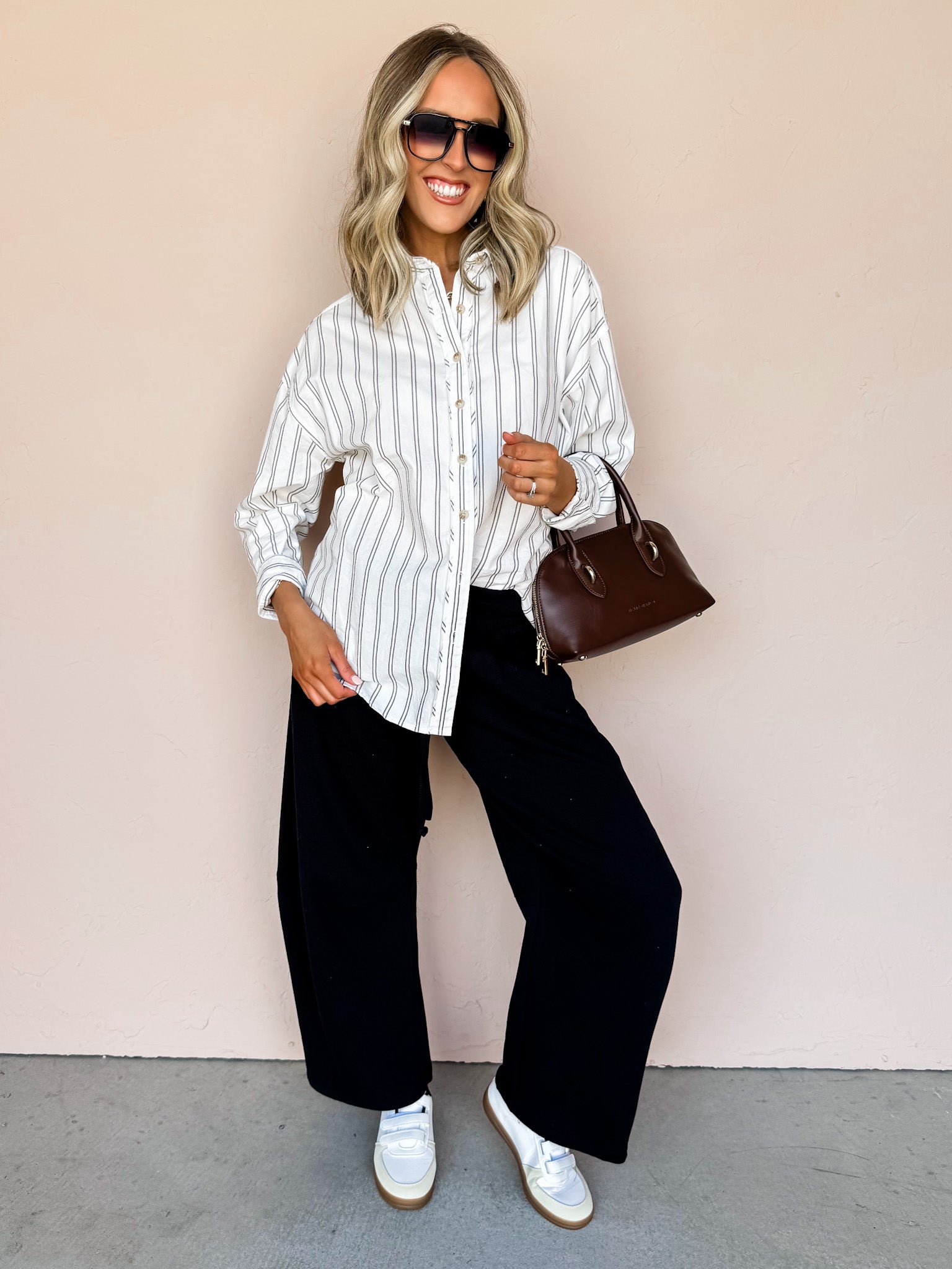 The Johnson Barrel Leg Sweatpants-Black