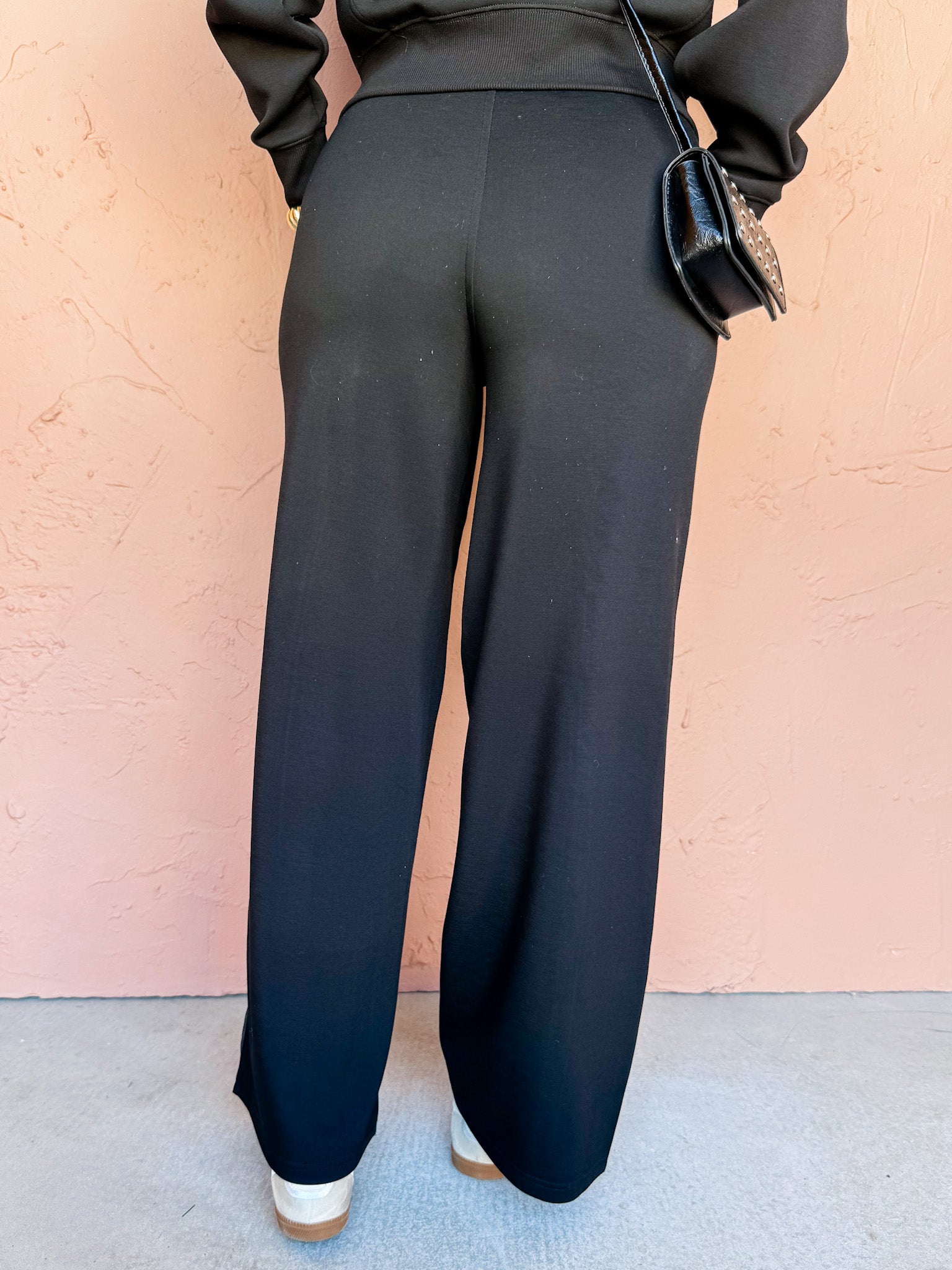 Mailyn Soft Knit Drawstring Pant-Black