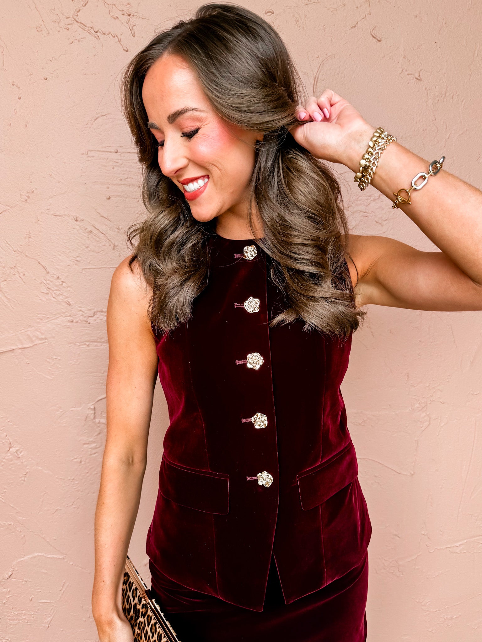 販促品製作 Ameri UND RENEE VELOUR VEST WITH BLOUSE