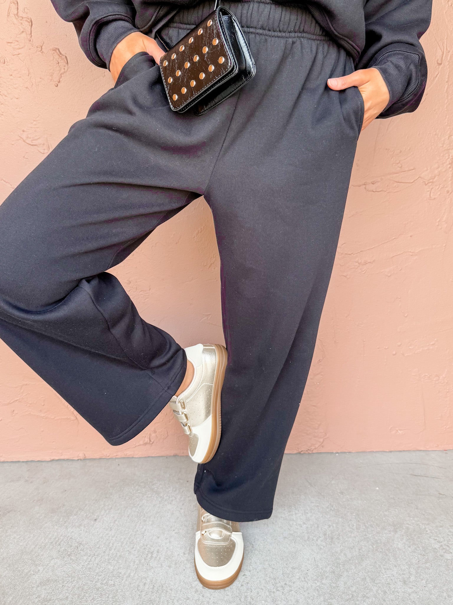 Off-Duty Fleece Sweatpants-Black