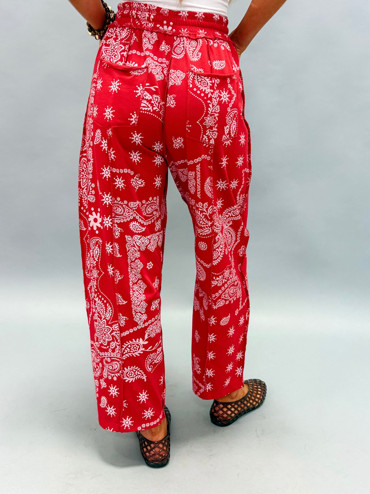 Bandera Barrel Knit Pants-Red Bandana