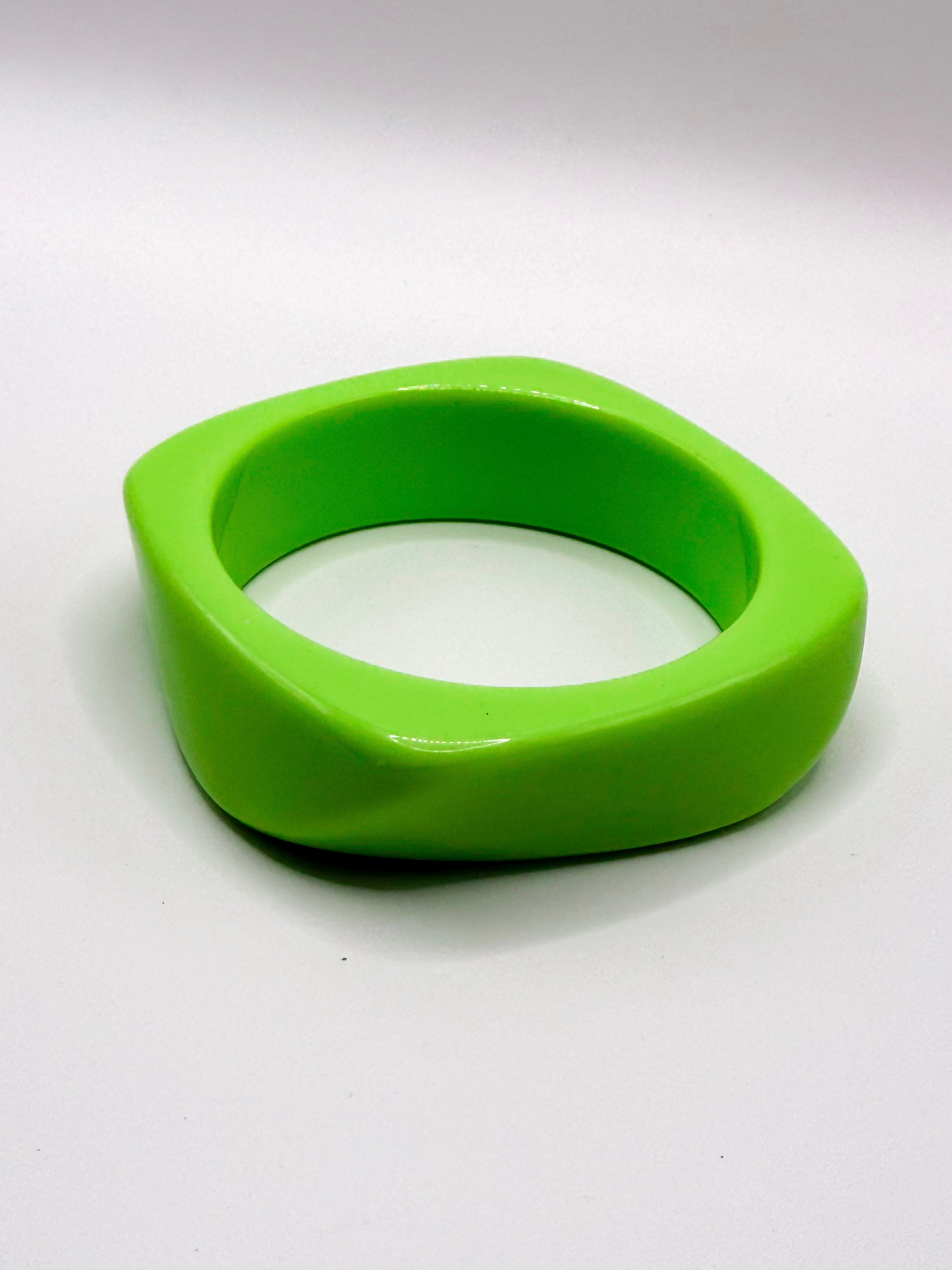 Bonnie Acrylic Chunky Bangle Bracelet-Lime