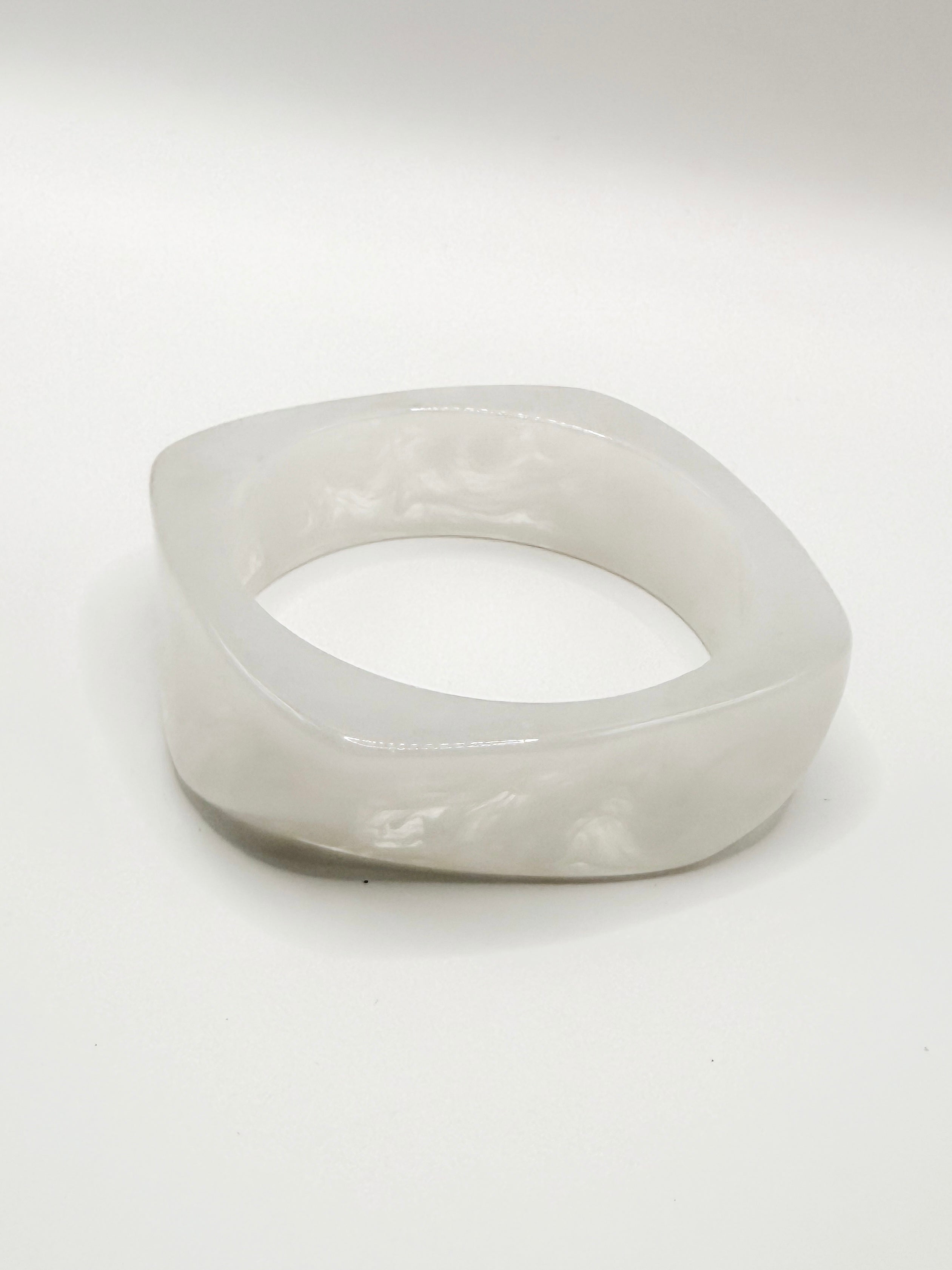Bonnie Acrylic Chunky Bangle Bracelet-White