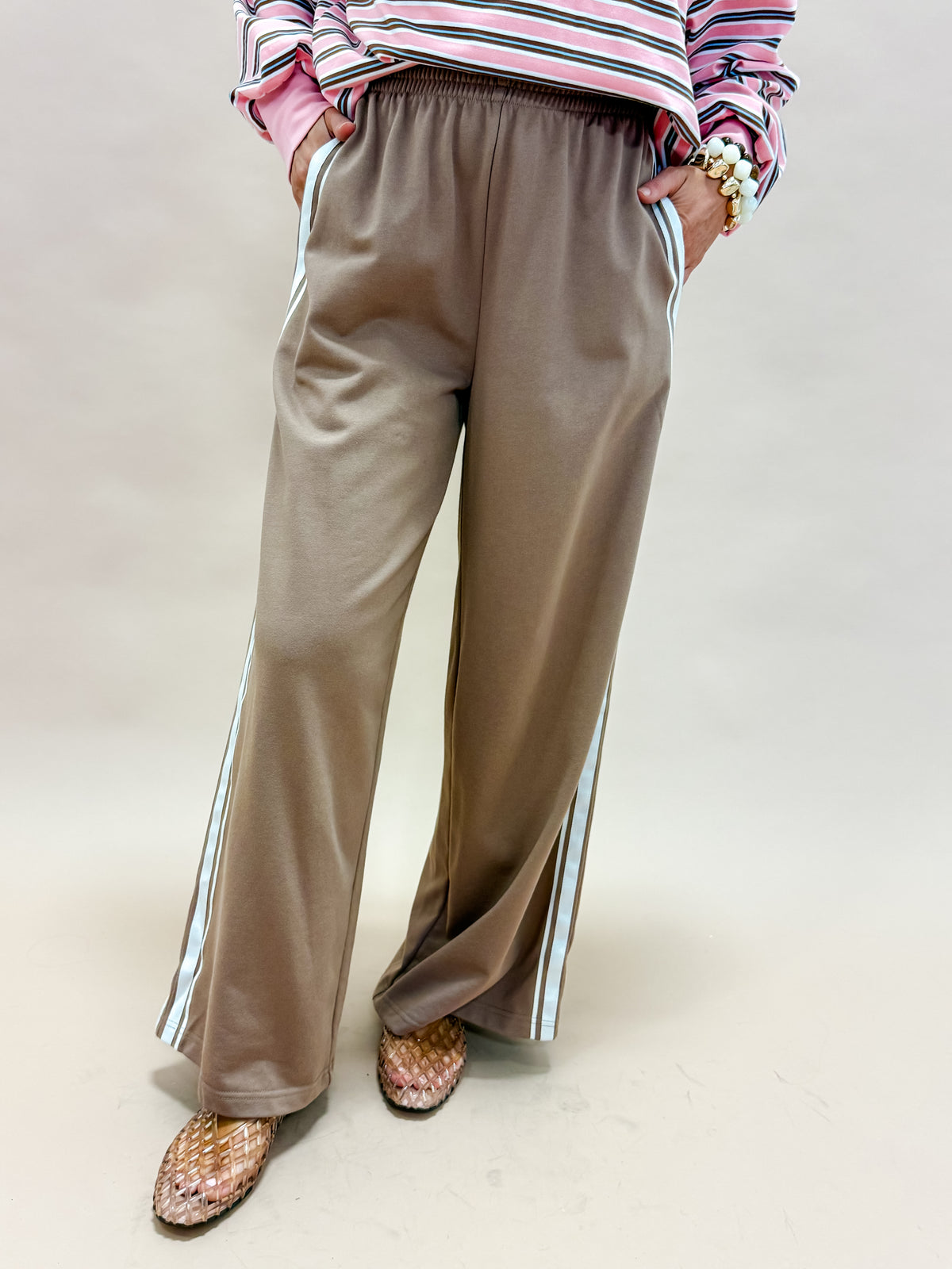 Briar Side Stripe Sweatpants-Brown