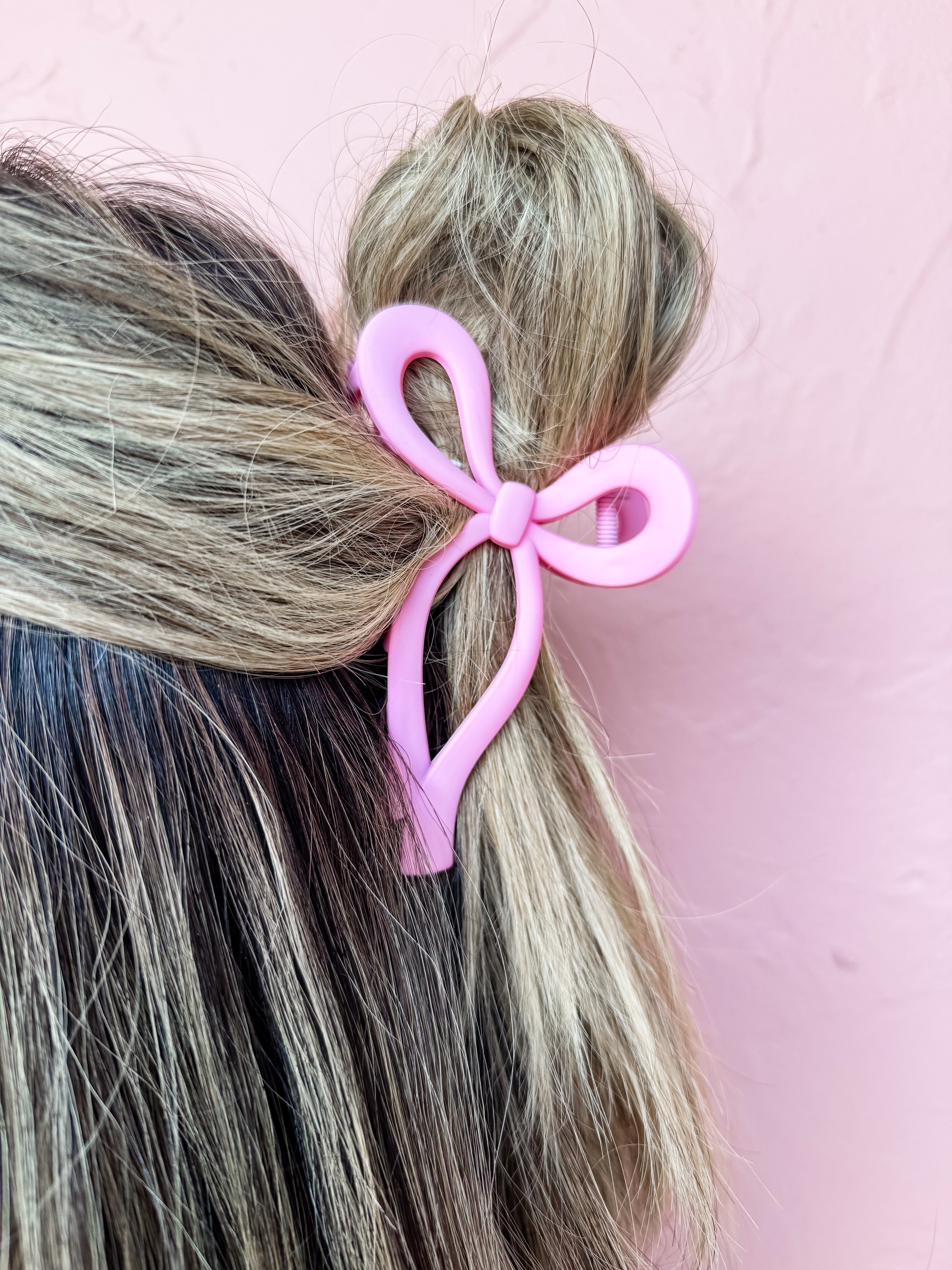 Bring On The Bow Hair Claw Clip-Pink