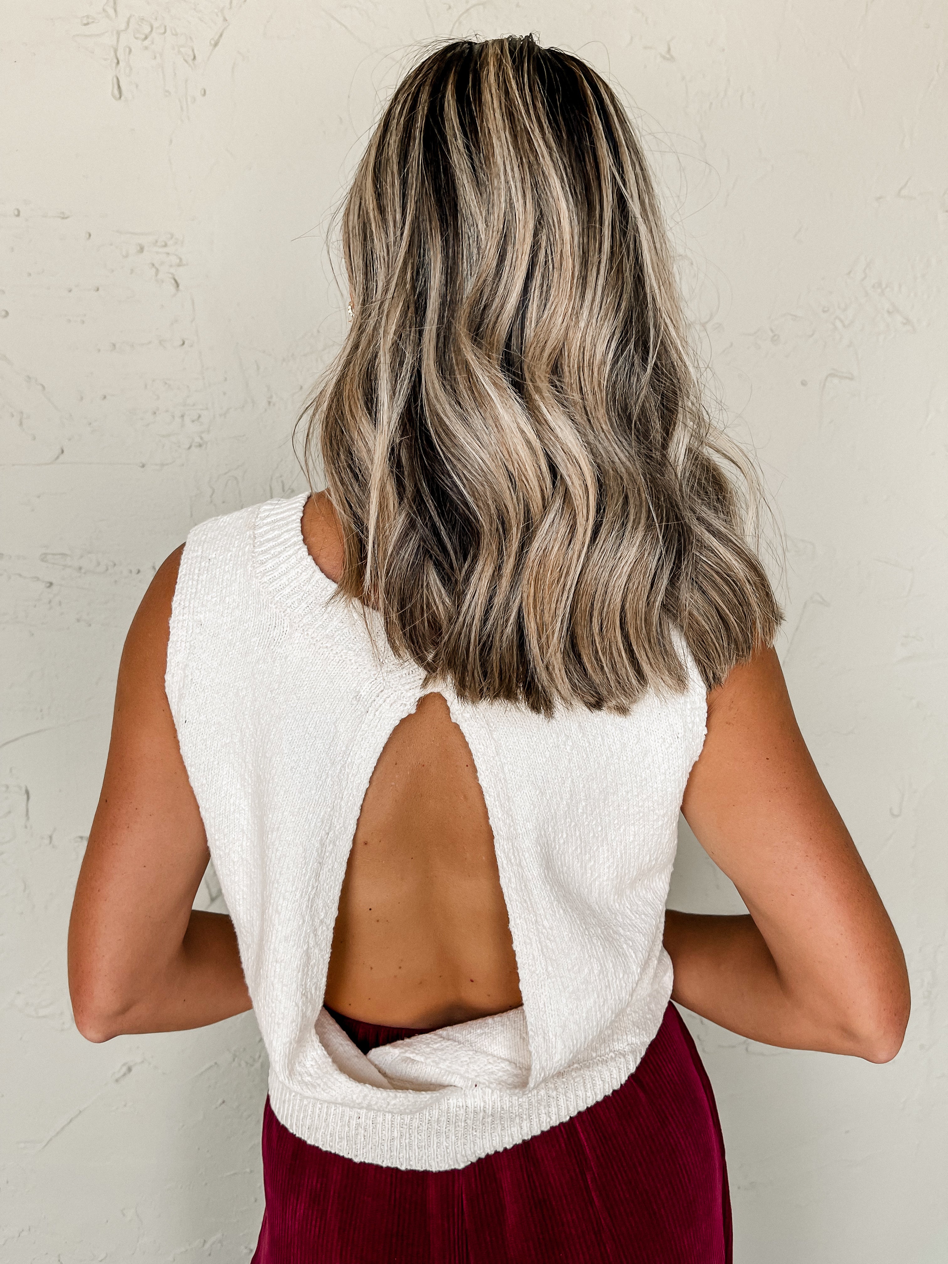 Cece Open Back Sleeveless Sweater