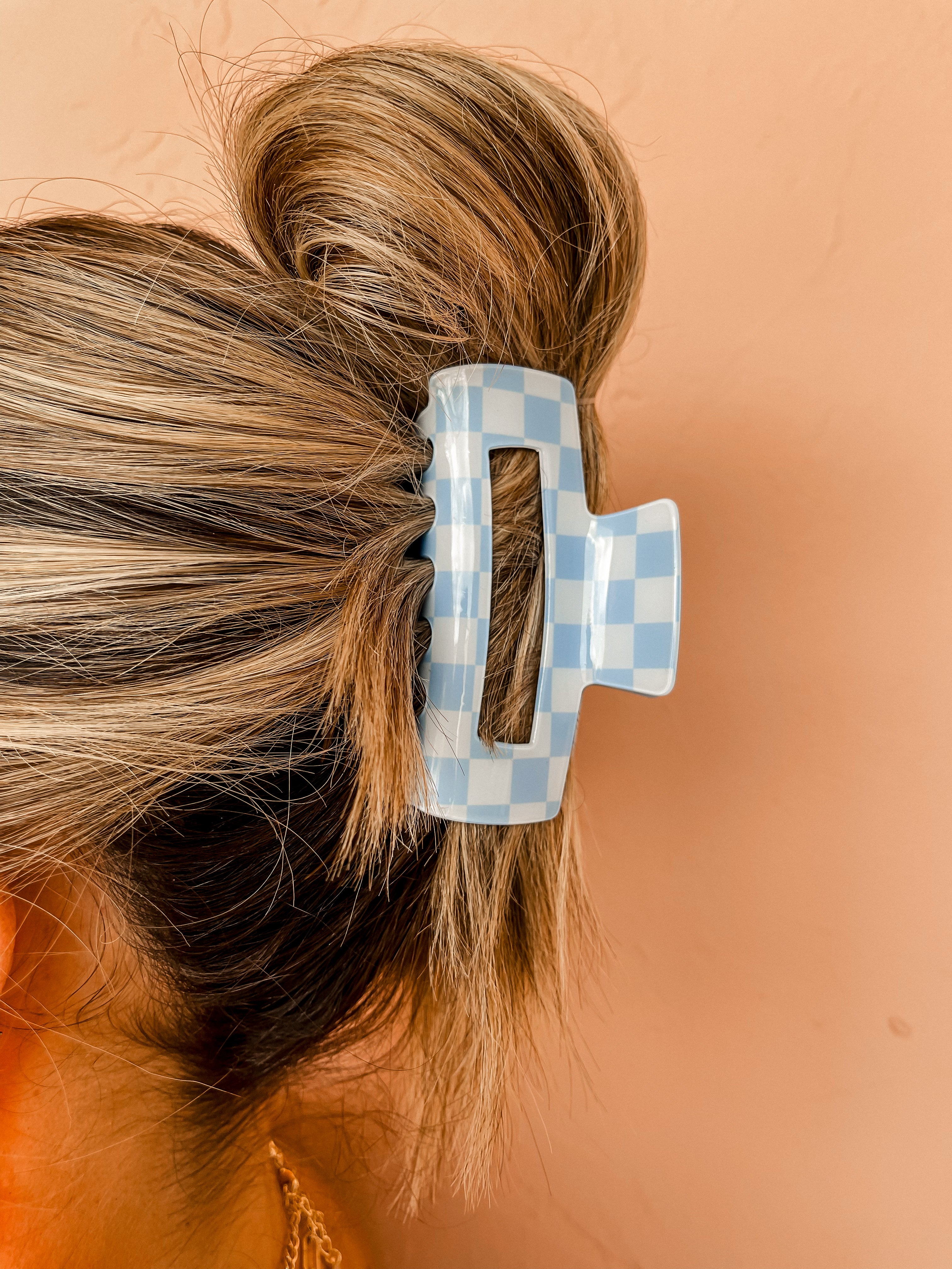 Checking On You Hair Claw Clip-Blue