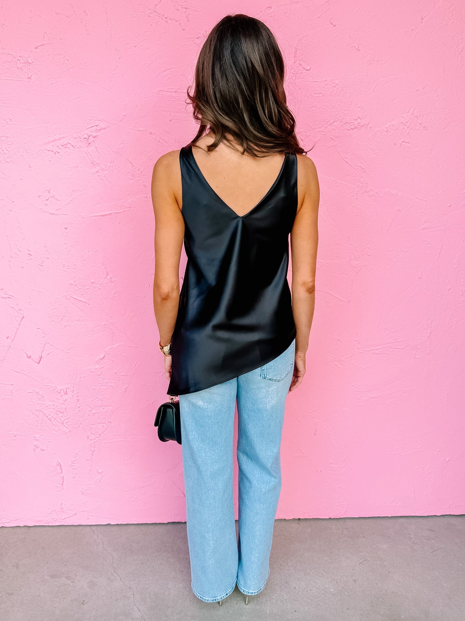 Conni Asymmetrical Hem Top-Black