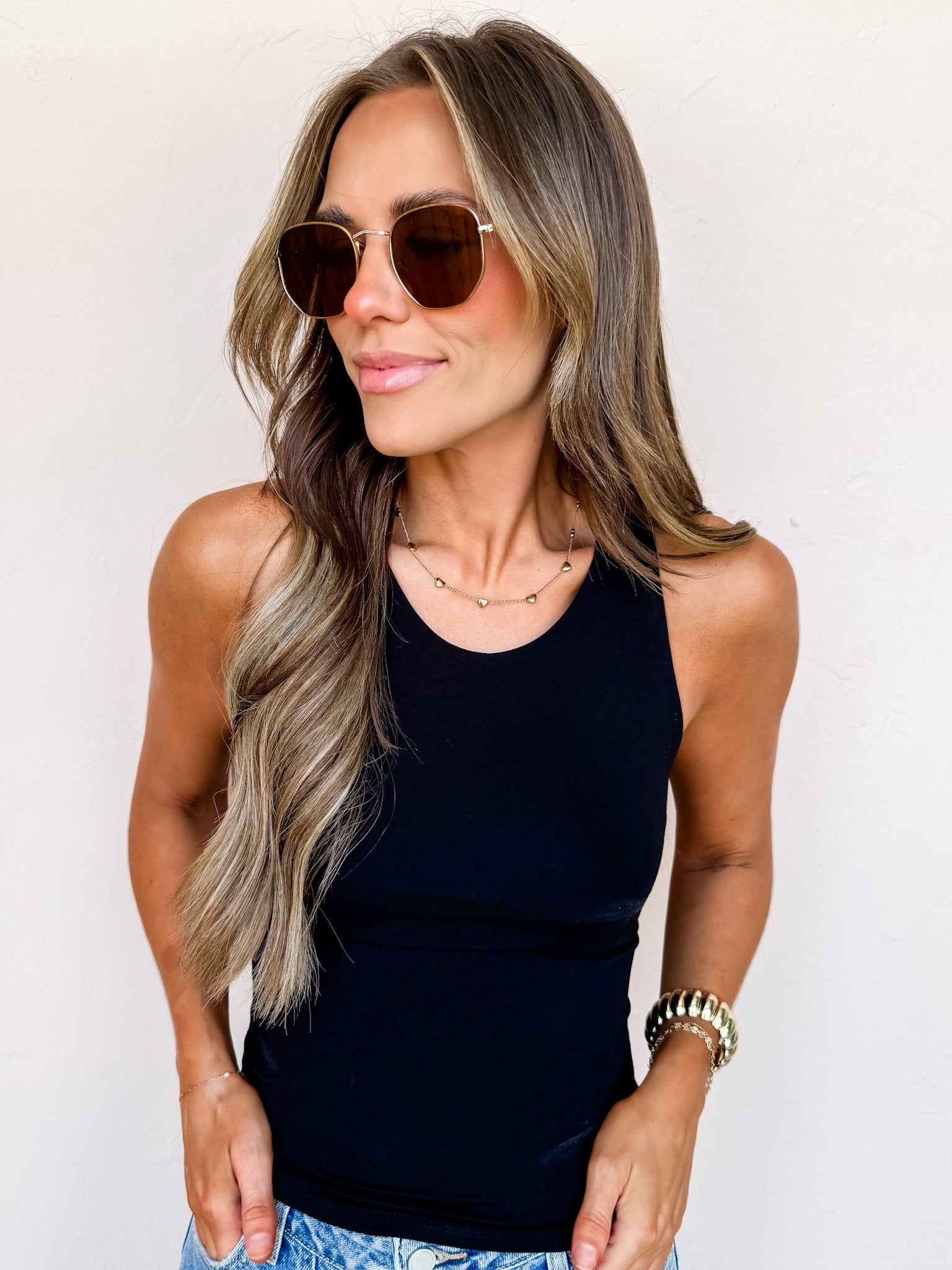 Core Piece Sleeveless Top-Black