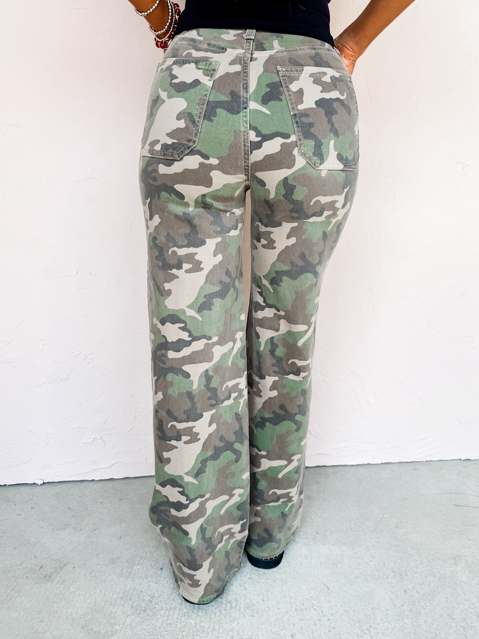 [DAZE] Far Out High Rise Wide Leg Jeans-Hideaway