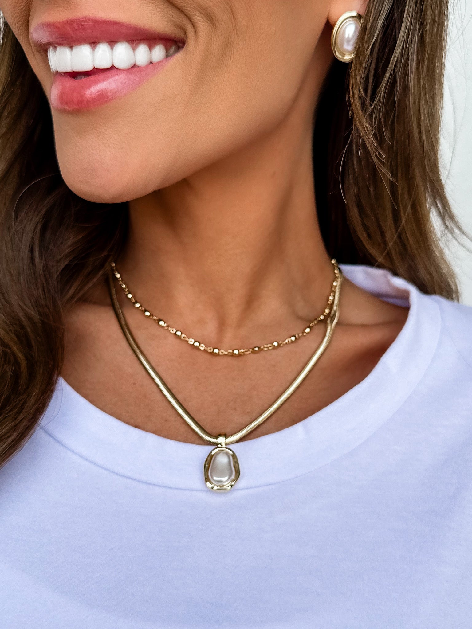 Delilah Pearl Herringbone Necklace