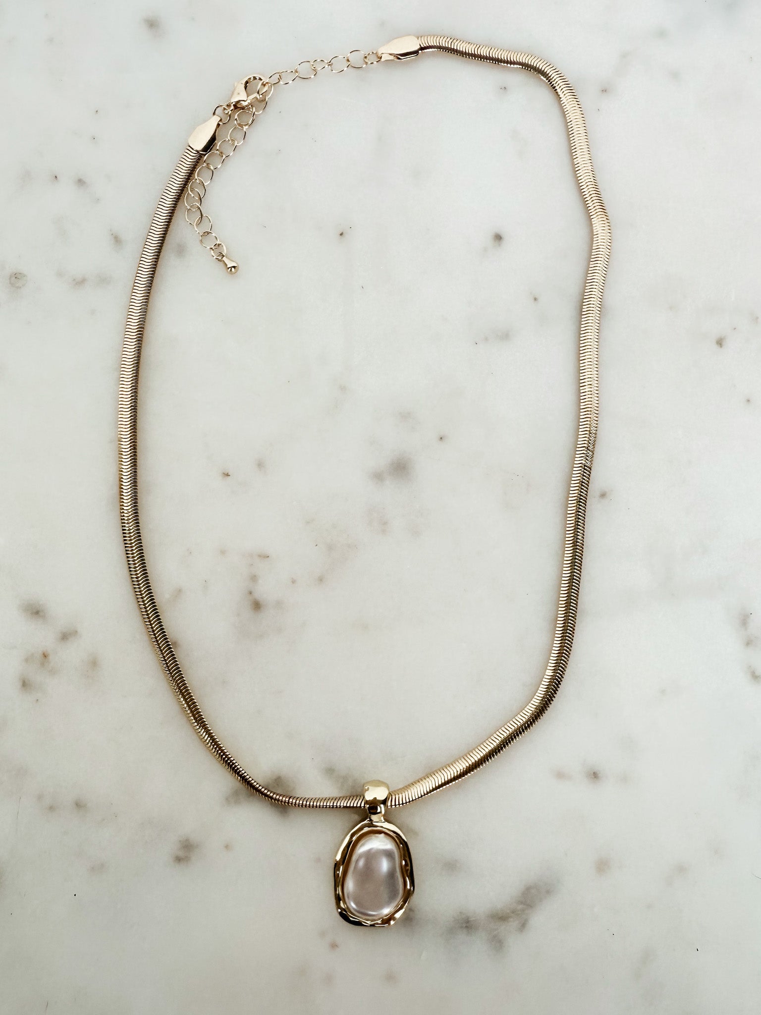 Delilah Pearl Herringbone Necklace