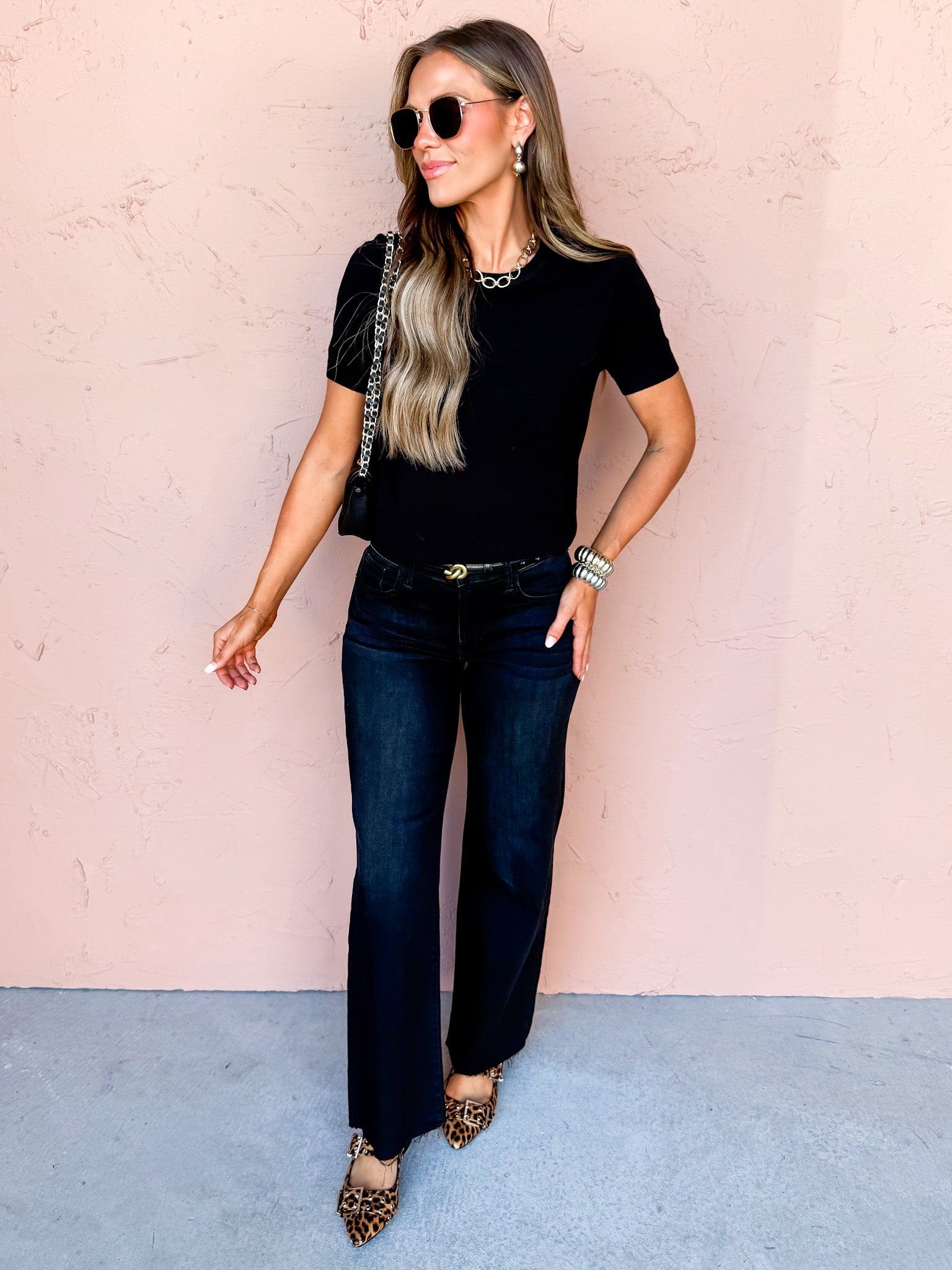 Easy Fit Basic Short Sleeve Top-Black