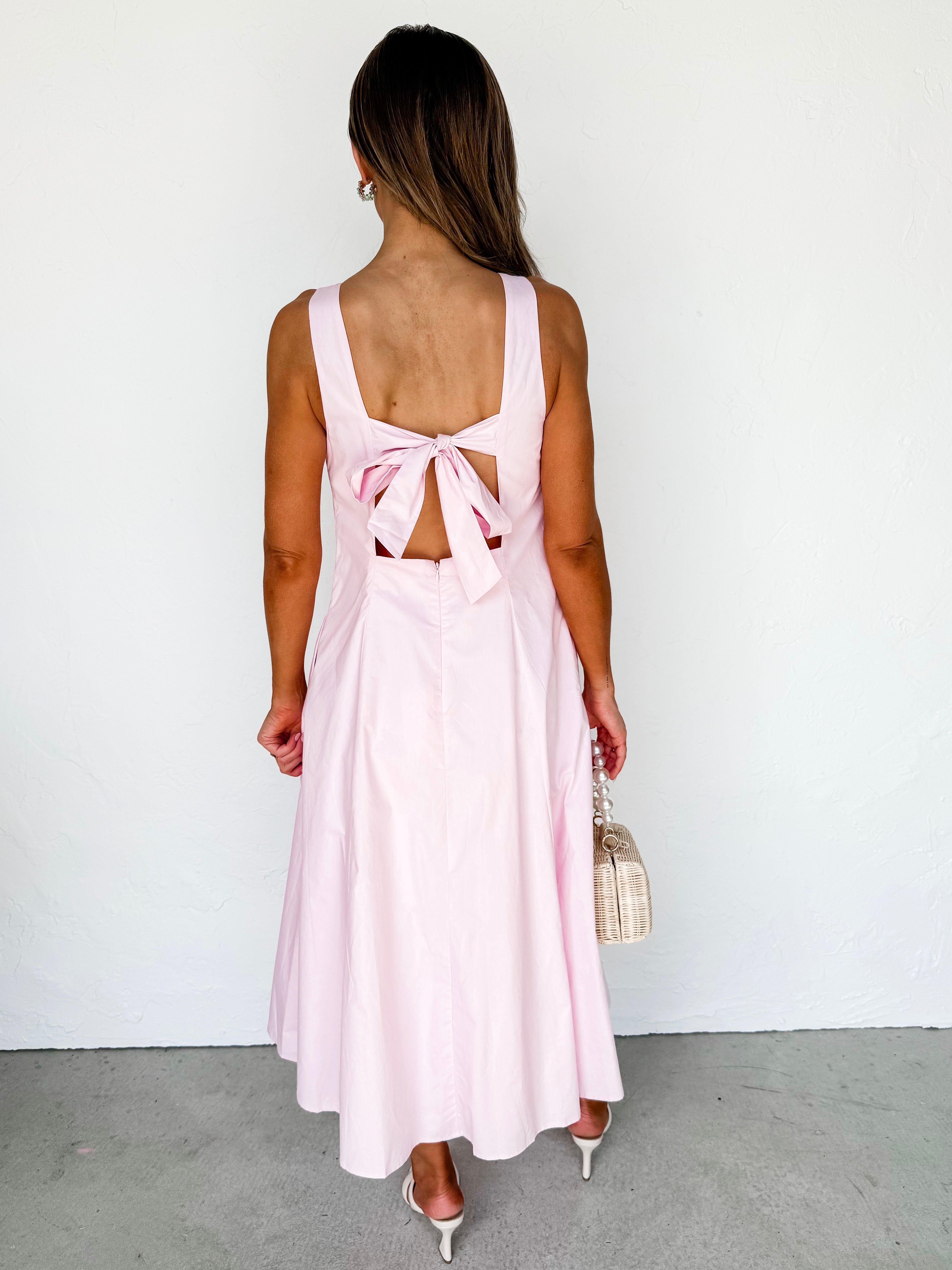 Elisabeth Keyhole Knot Midi Dress-Pink