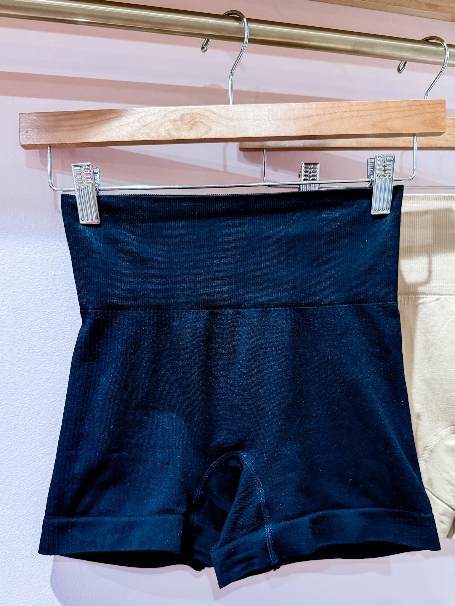 Ella Shaper Shorts-Black