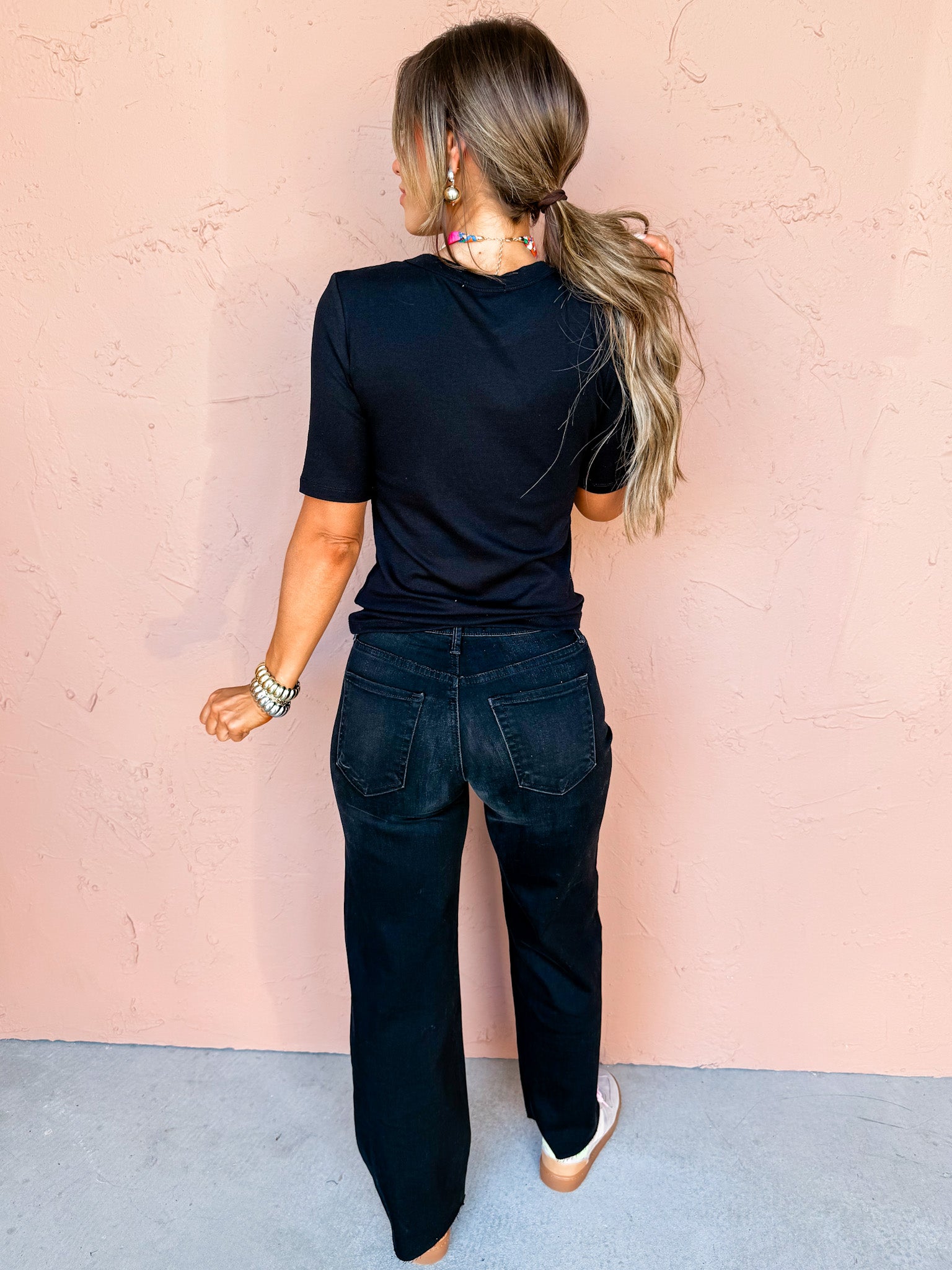 Feels Right Basic Short Sleeve Top-Black