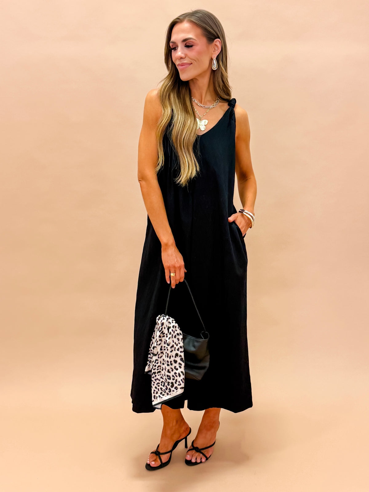 Gabby Shoulder Twisted Dress-Black