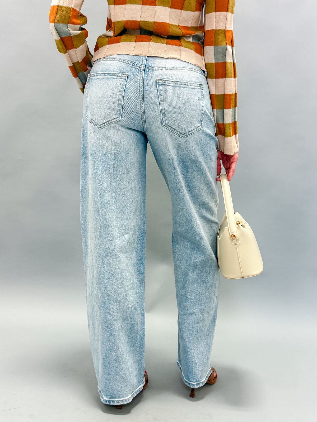 [Hidden] Logan High Rise Dad With Twisted Seam-Light Wash
