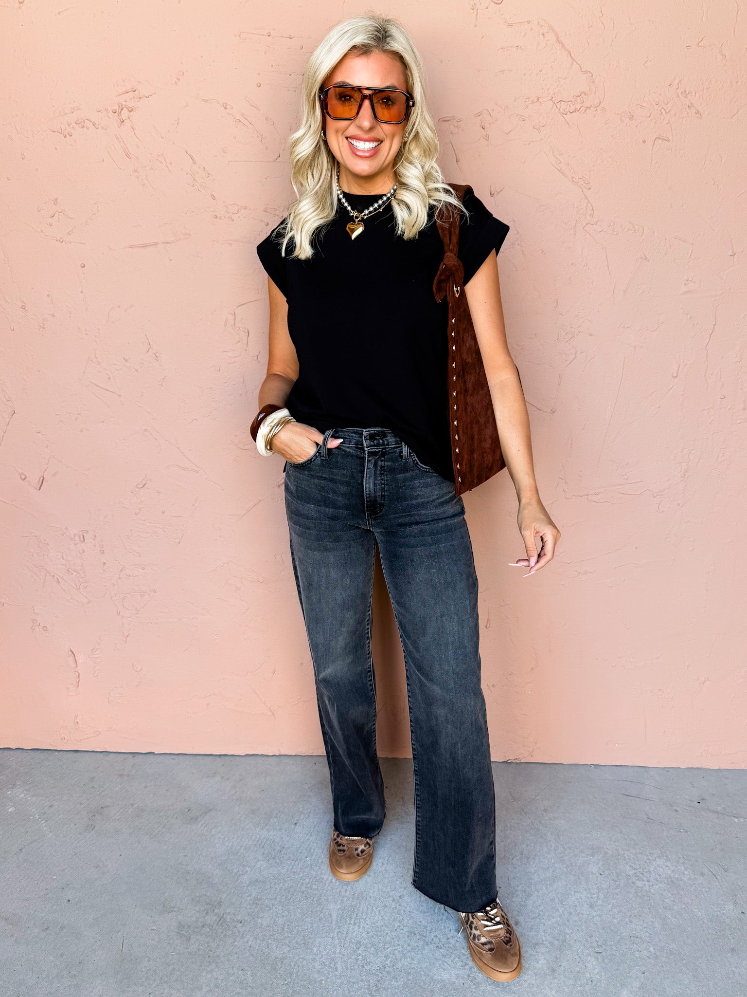 Just Vibing Short Sleeve Top-Black