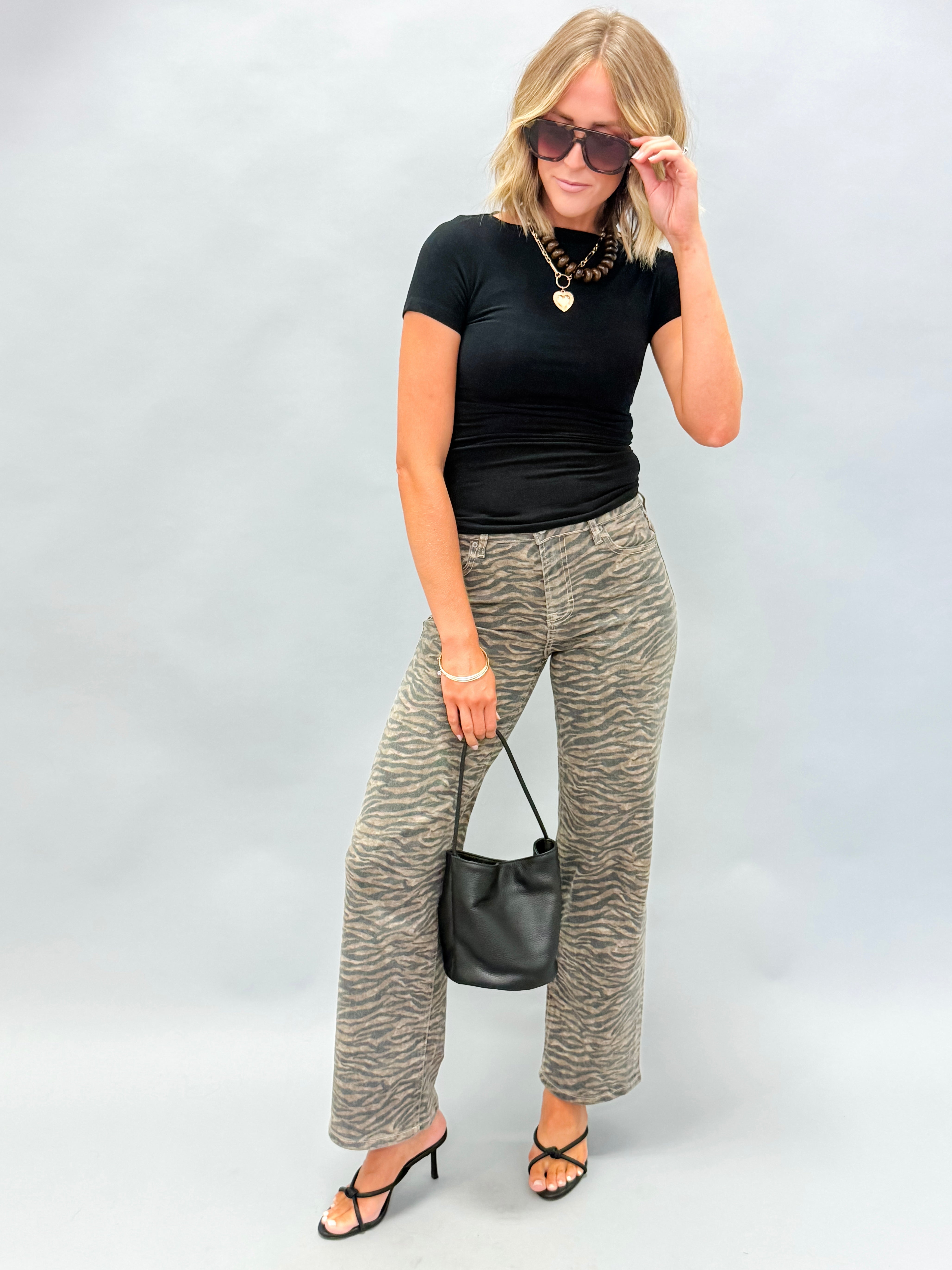 Kristin Boat Neck Basic Top-Black