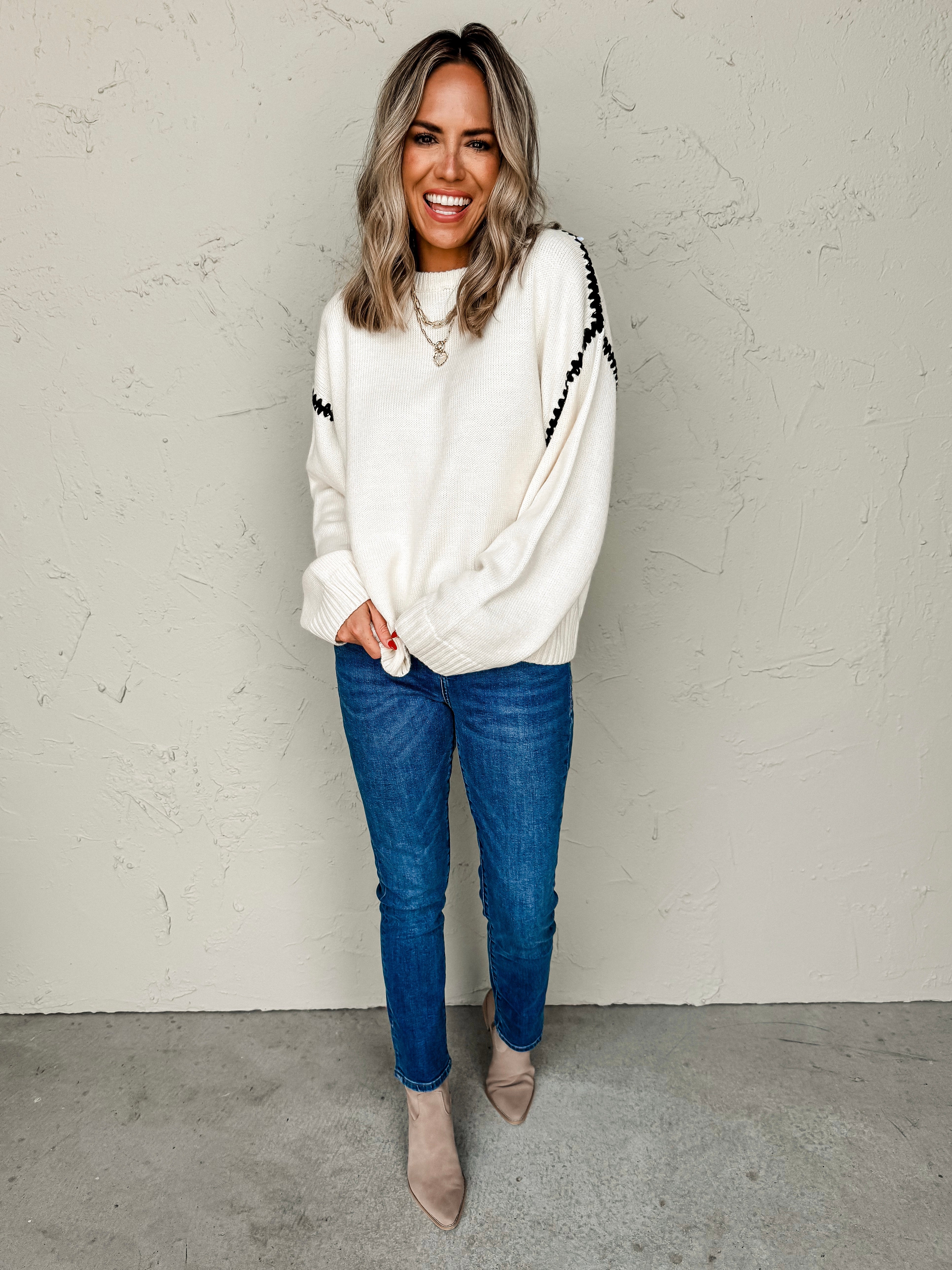 Meet In The Middle Contrast Stitch Sweater-Cream