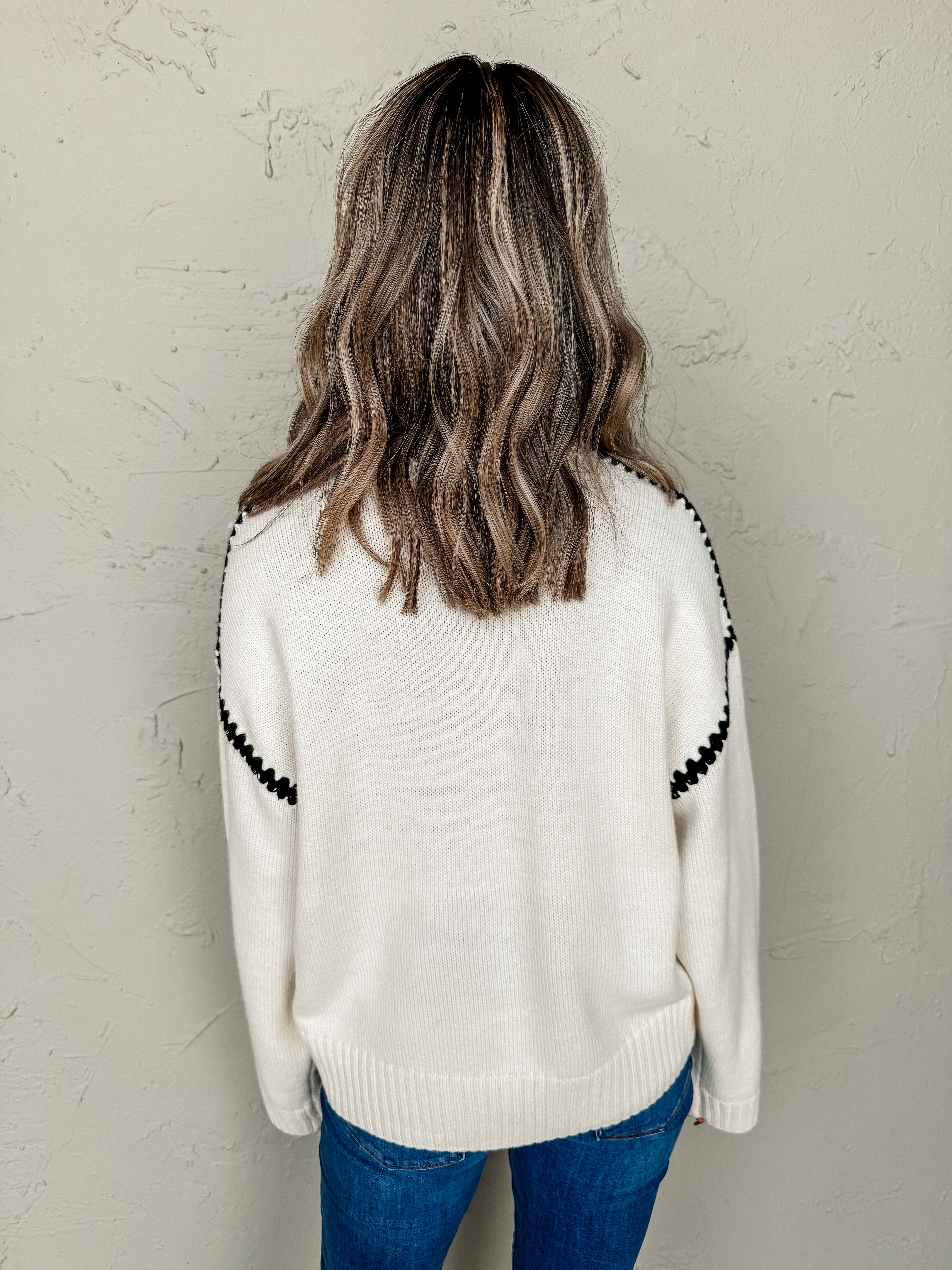 Meet In The Middle Contrast Stitch Sweater-Cream