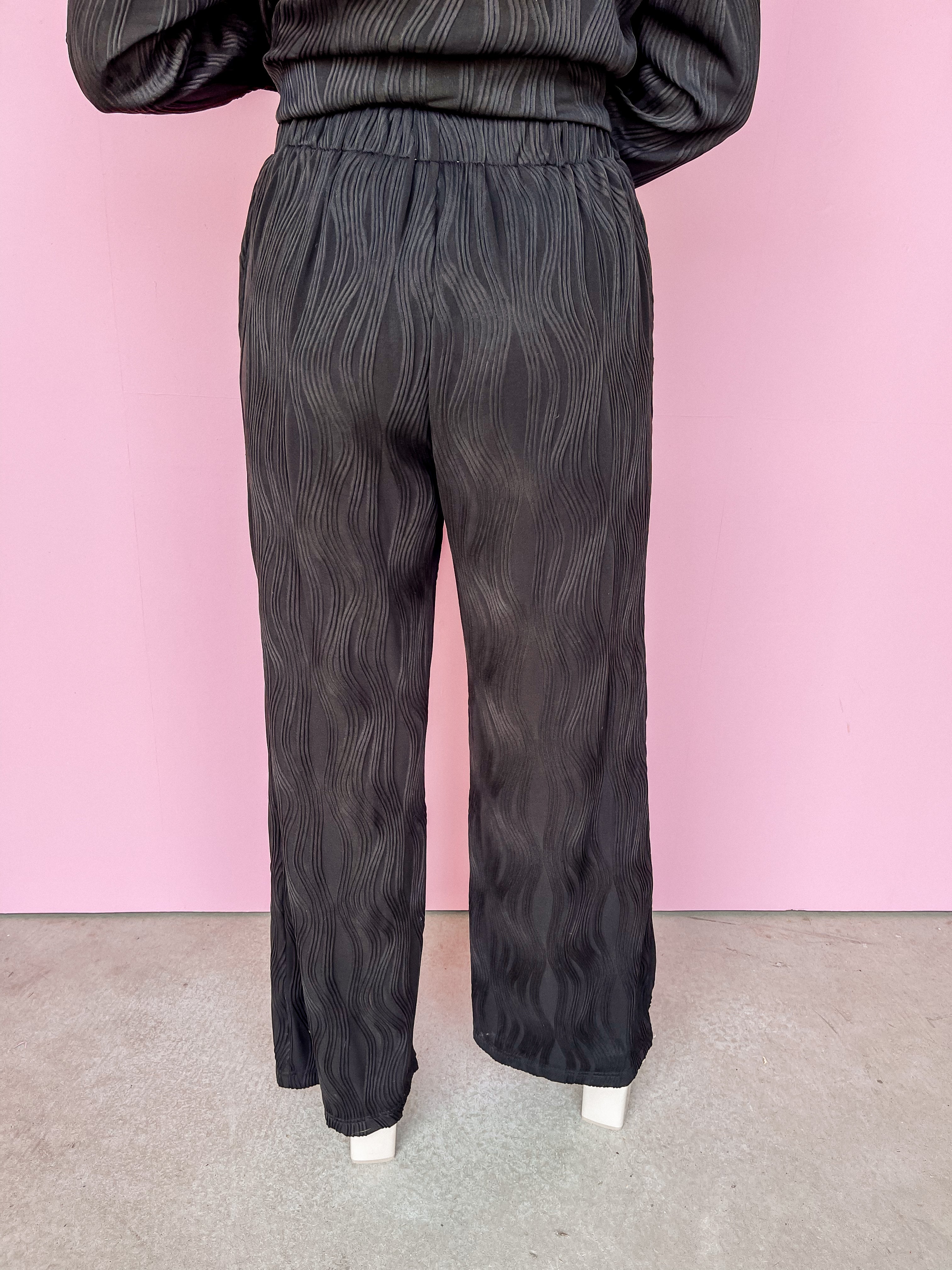Modern Approach Textured Wide Leg Pants-Black