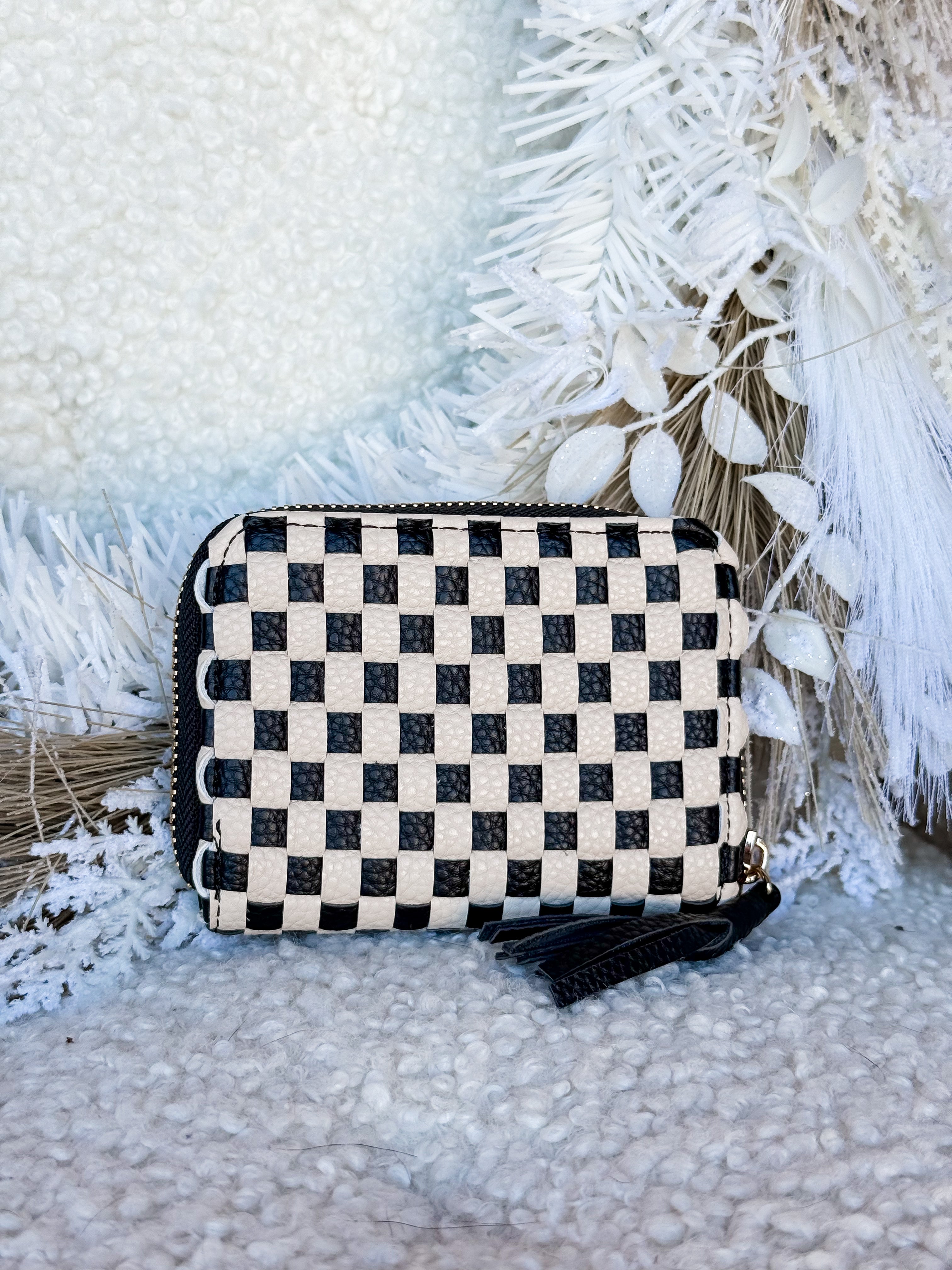 [Pretty Simple] Wynona Woven Wallet-Checkered Black