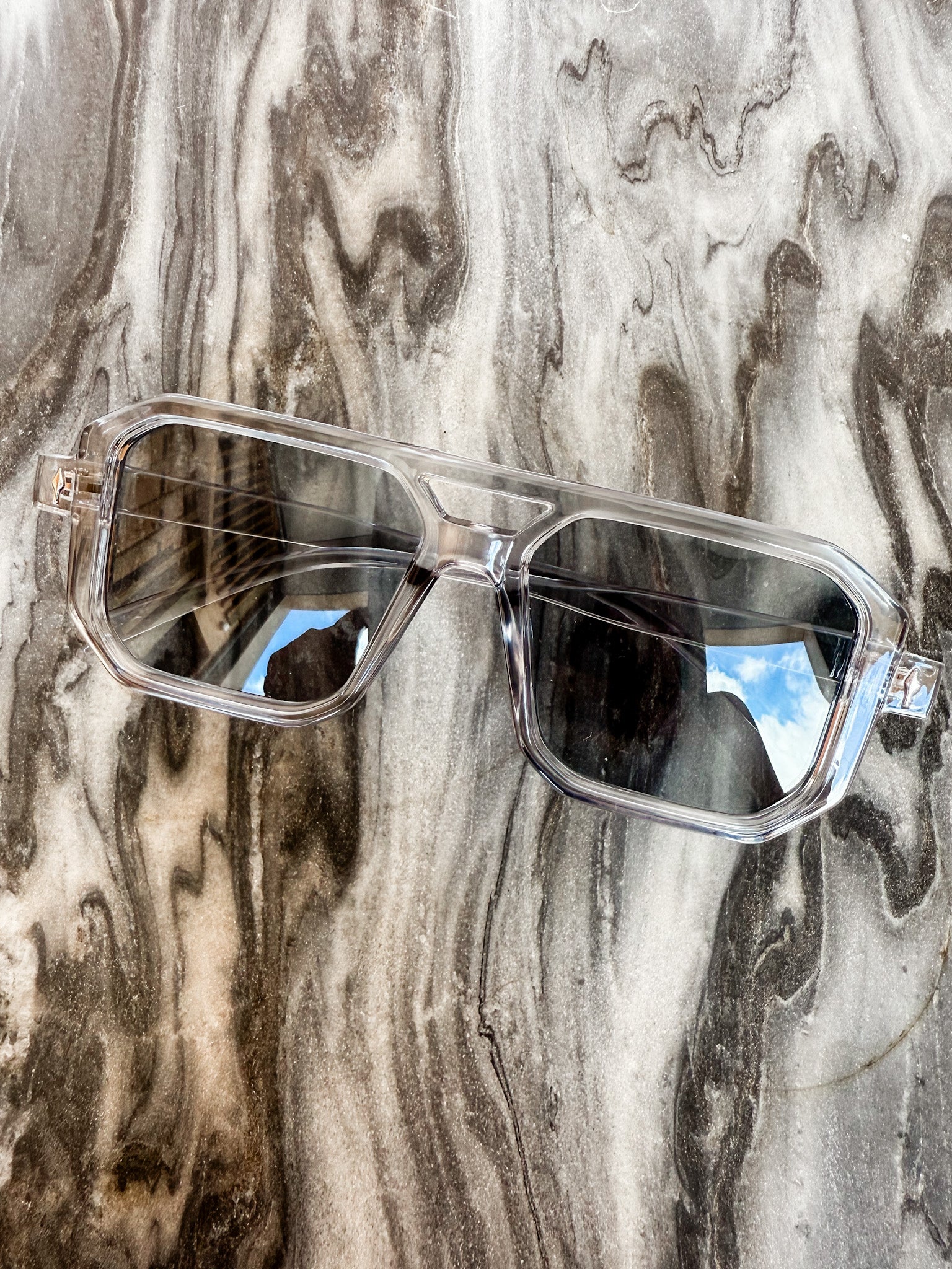 Retro Revival Block Aviator Sunglasses