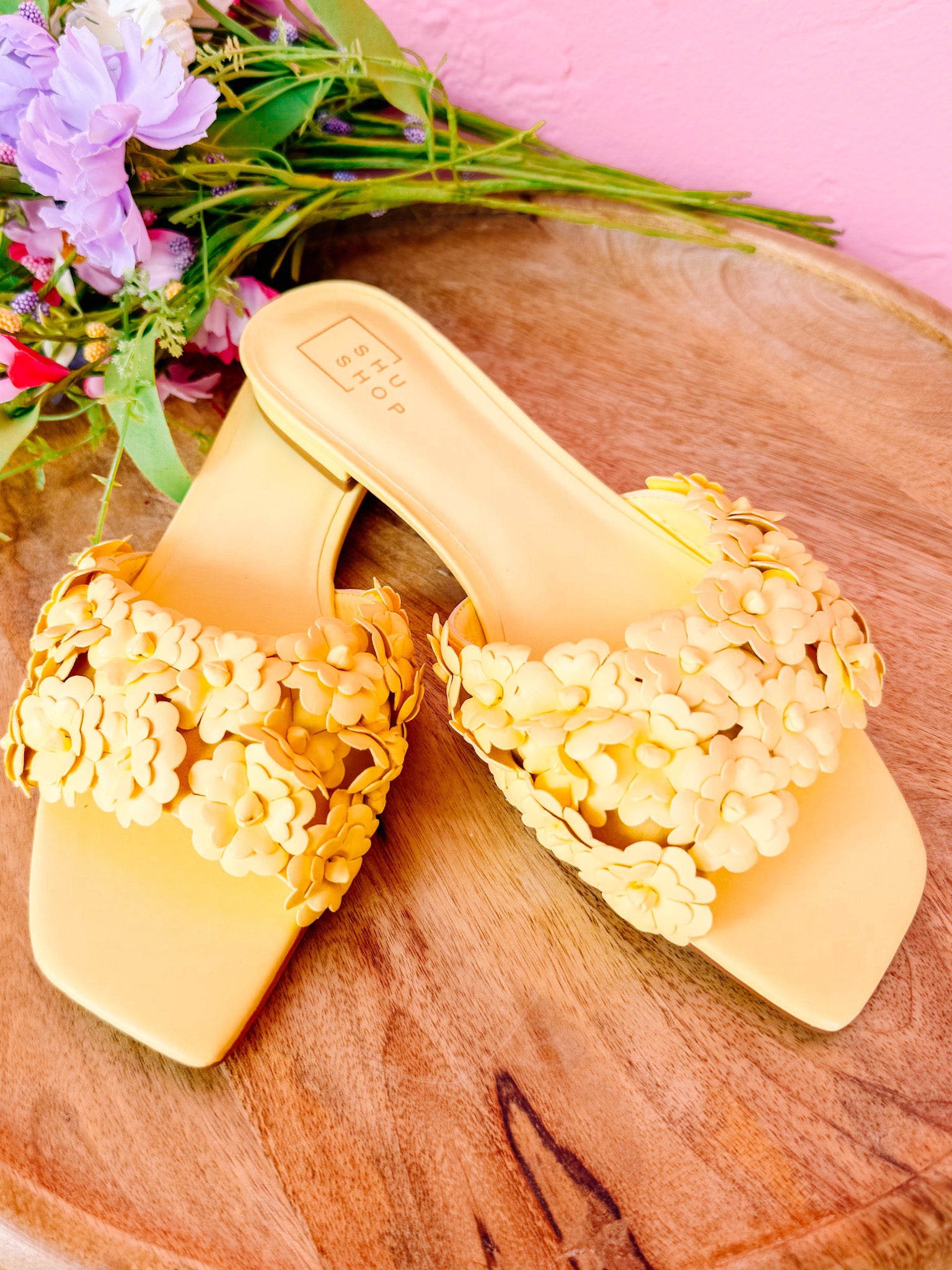 [ShuShop] Camellia Slip On Sandal-Yellow