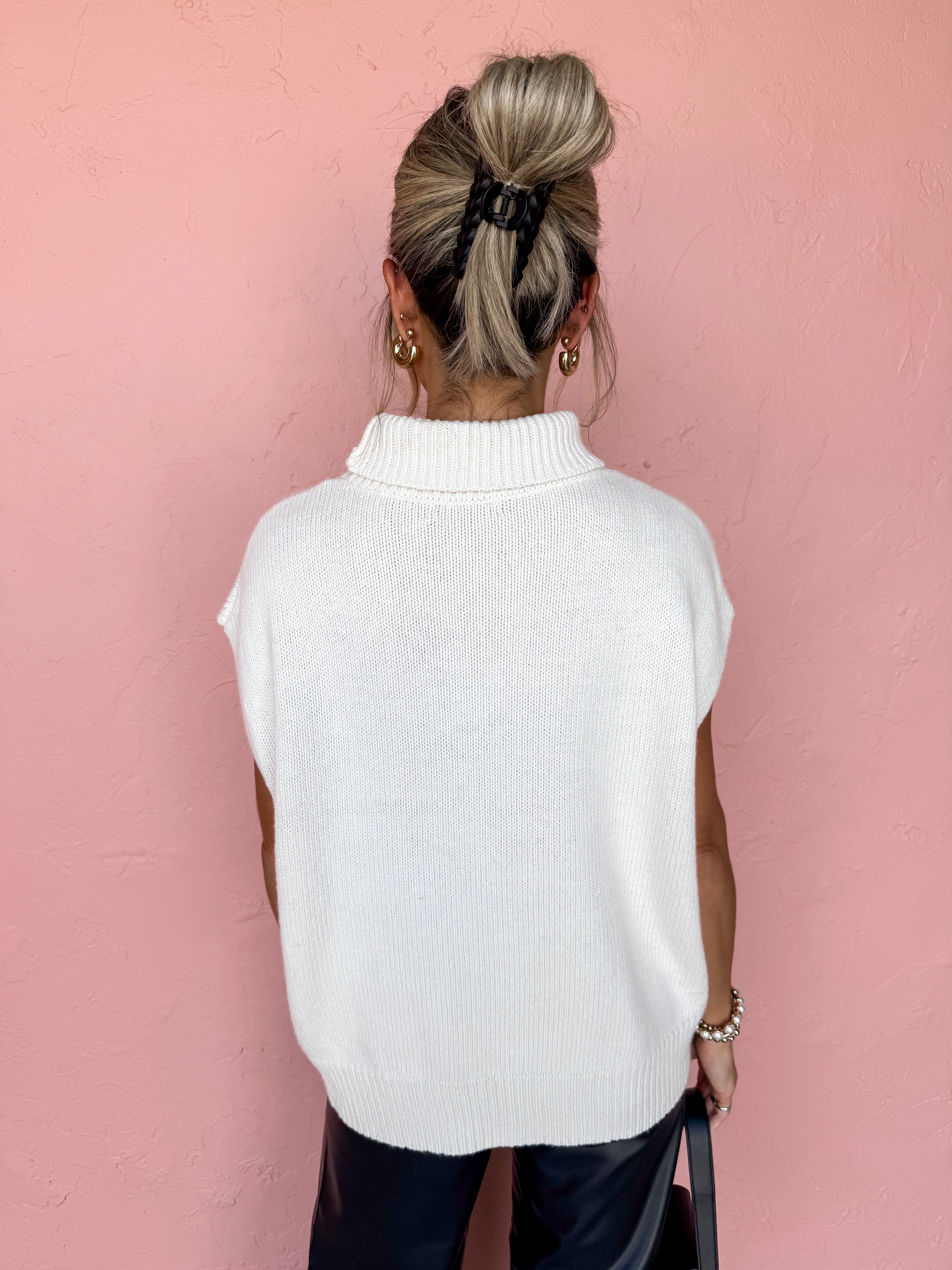 Soft Reflection Turtle Neck Sweater