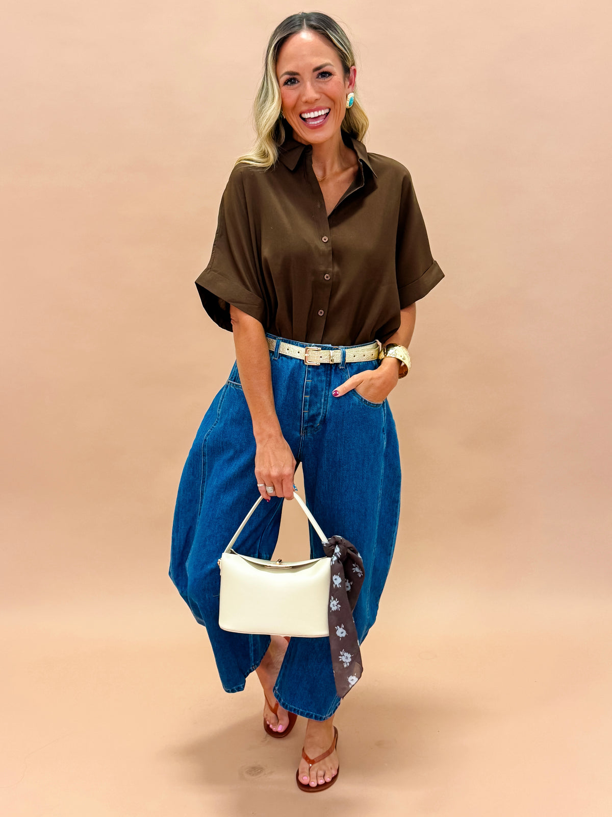 Sutton Short Sleeve Top-Brown