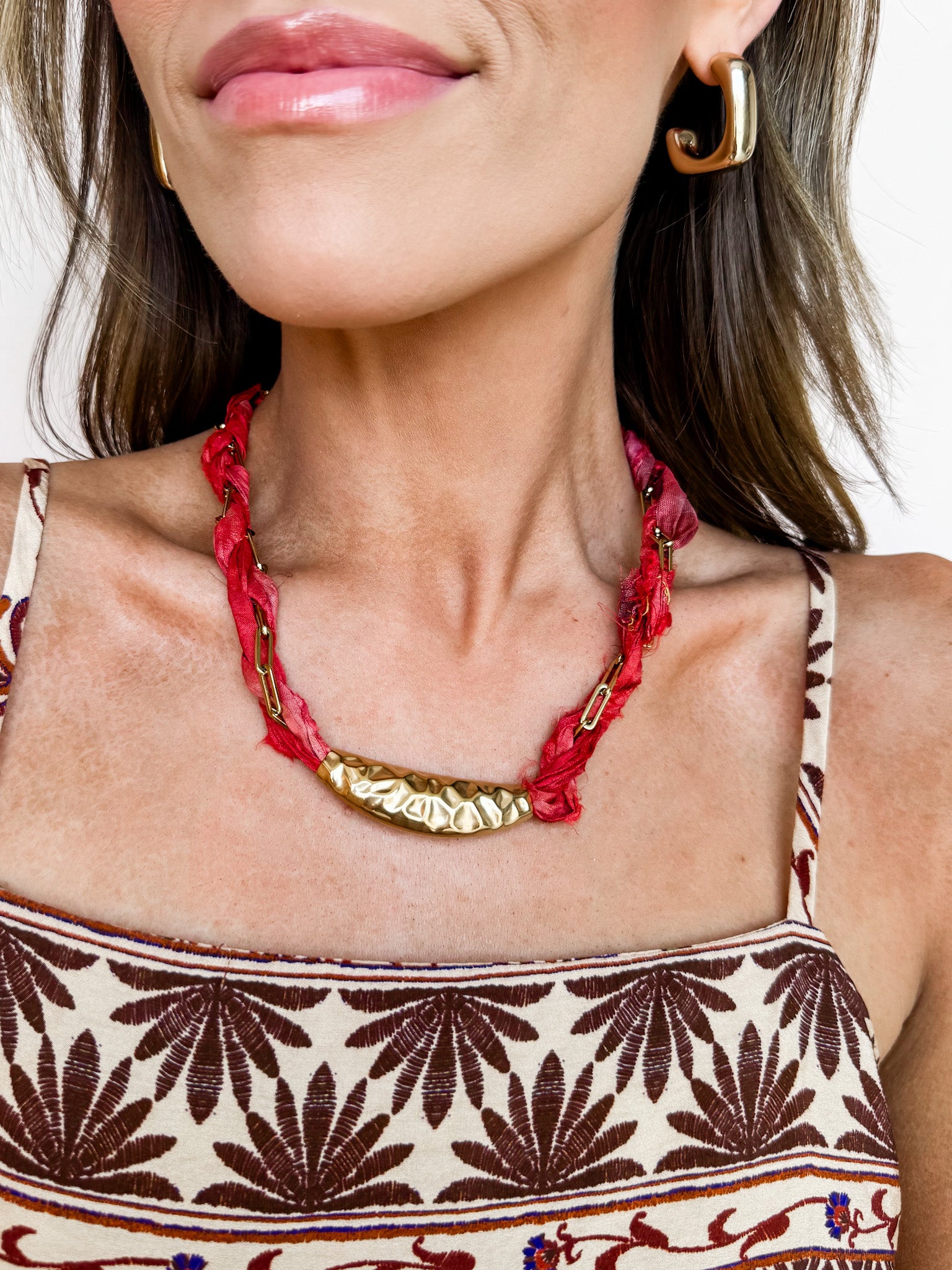 [Treasure Jewels] Brick Red Scarlet Twist Collar