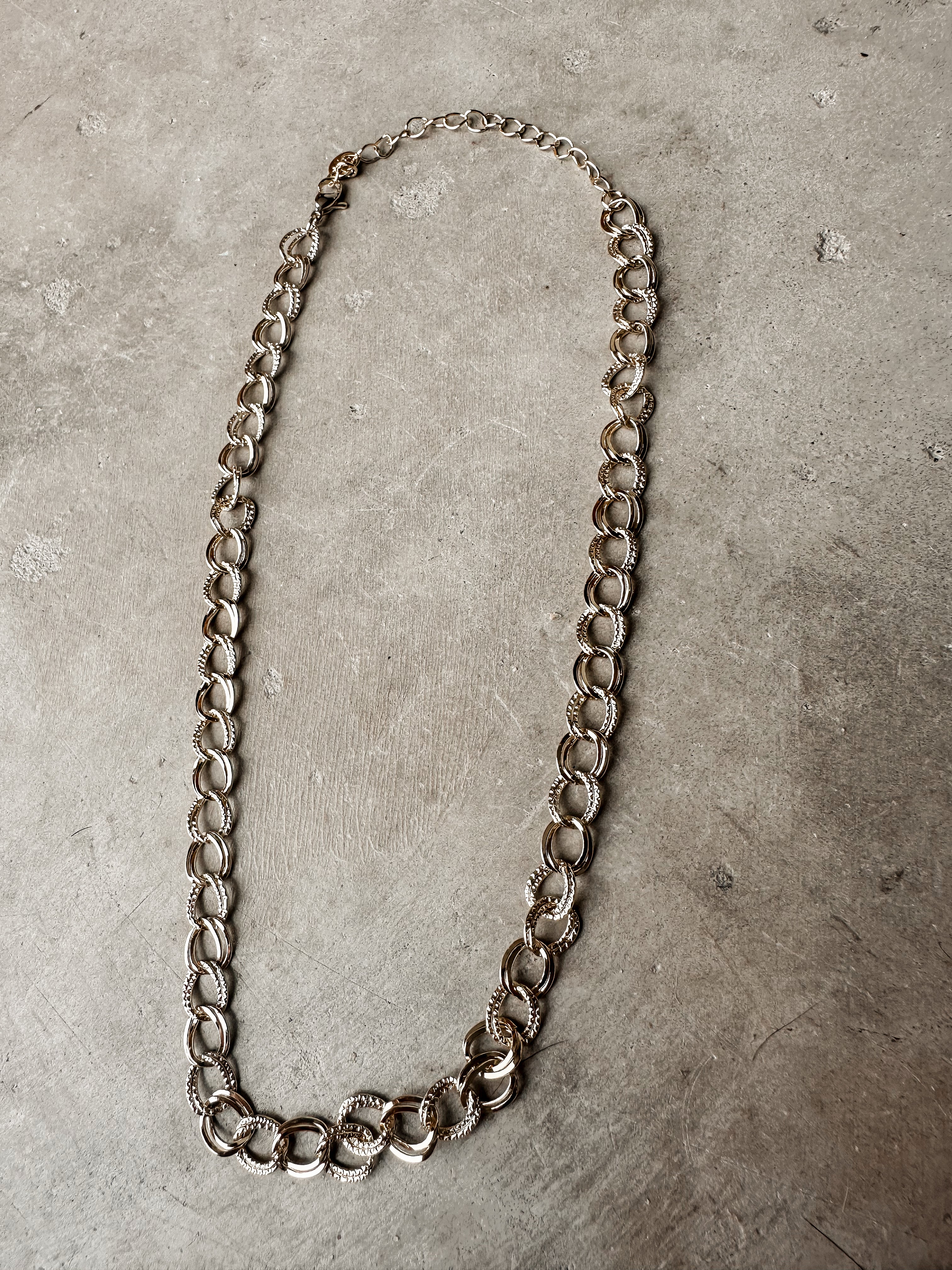 [Treasure Jewels] Gold Circle Chain Necklace