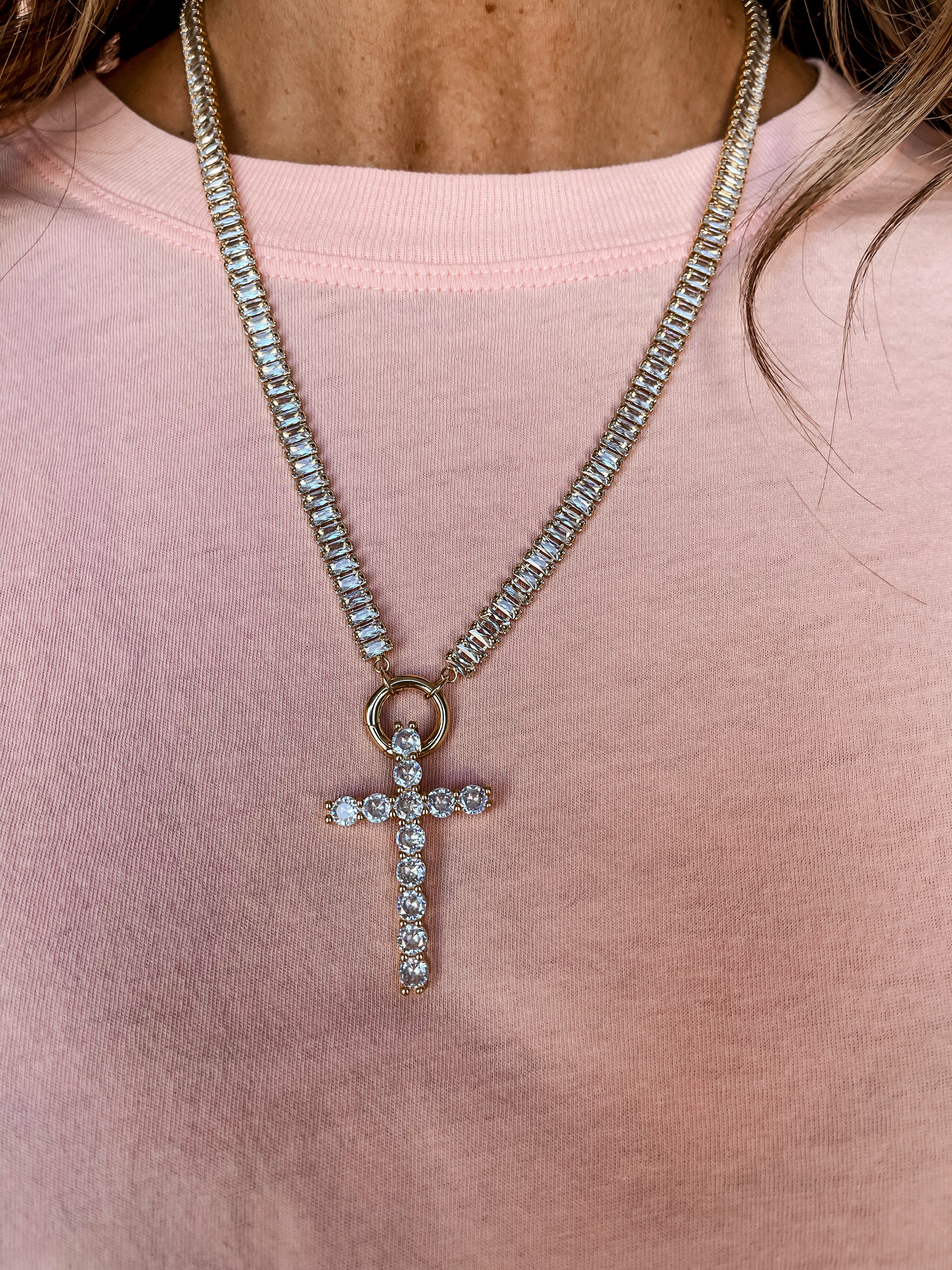 [Treasure Jewels] Queens Cross Necklace