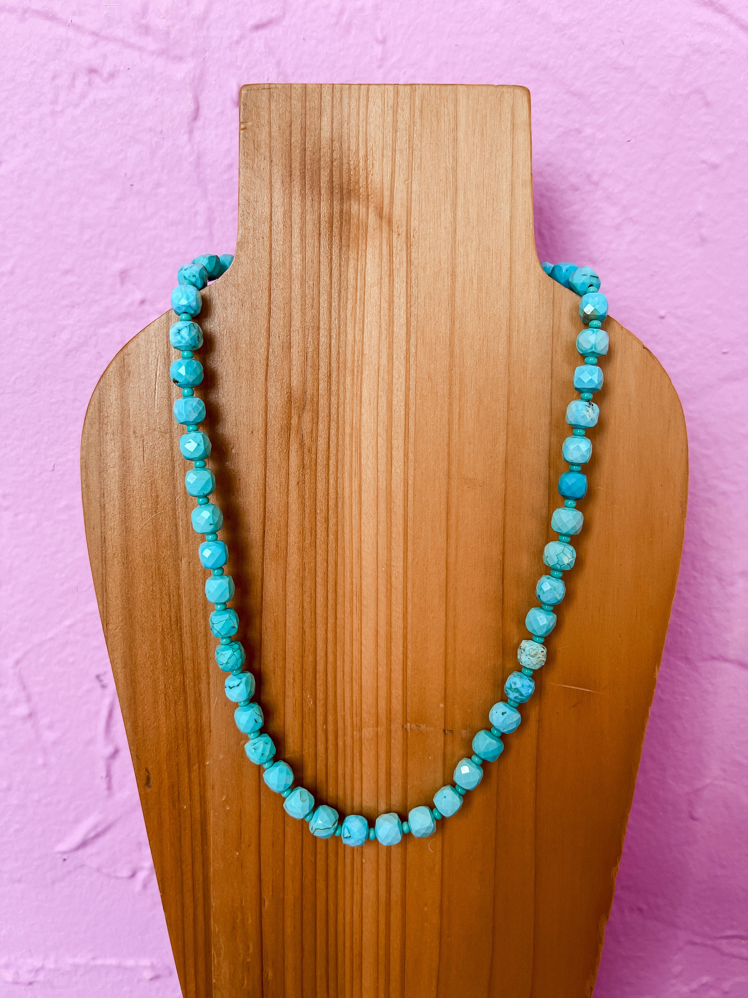 [Treasure Jewels] Turquoise Gemstone Necklace