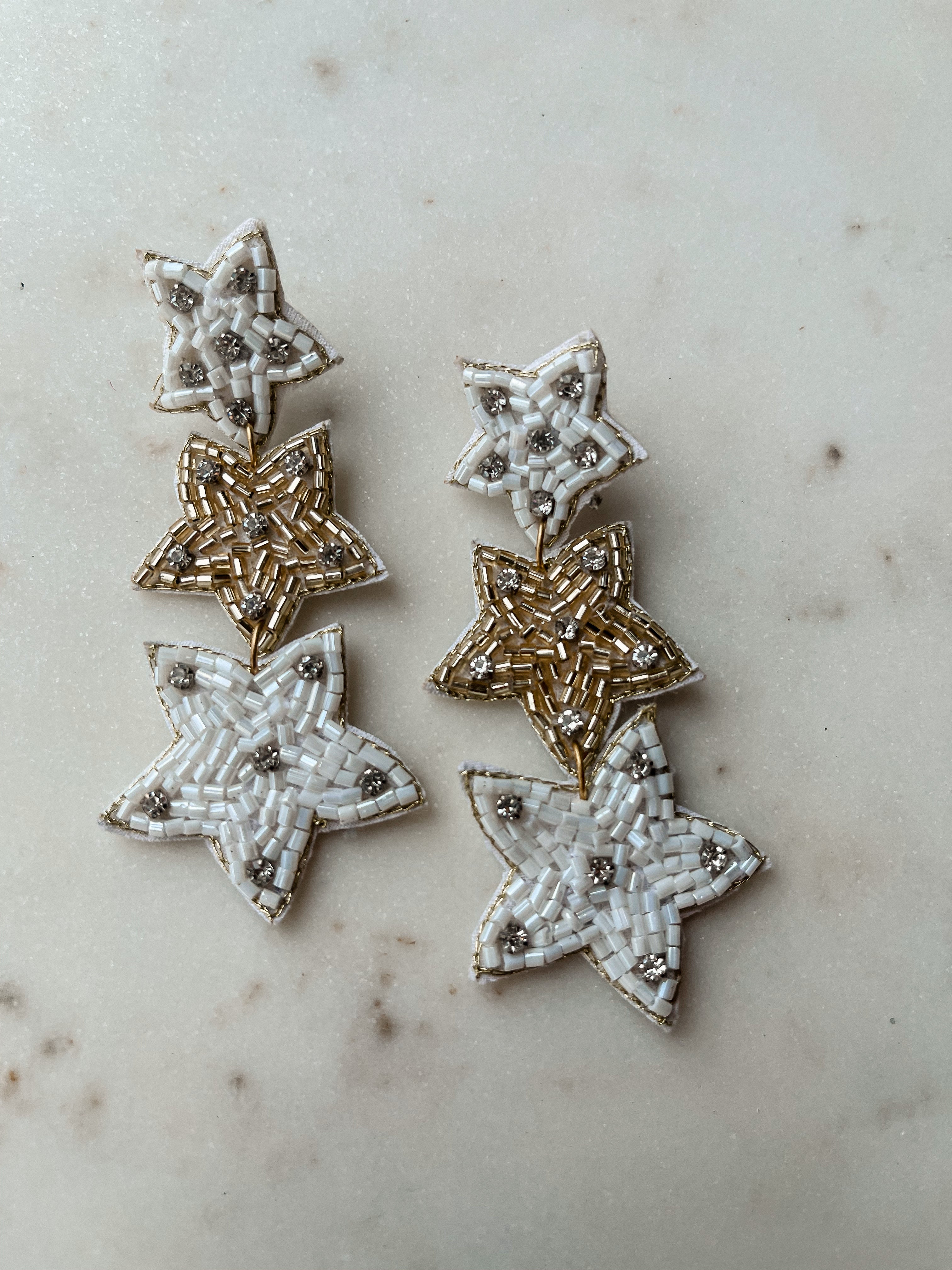 [Treasure Jewels] White & Gold Star Earrings